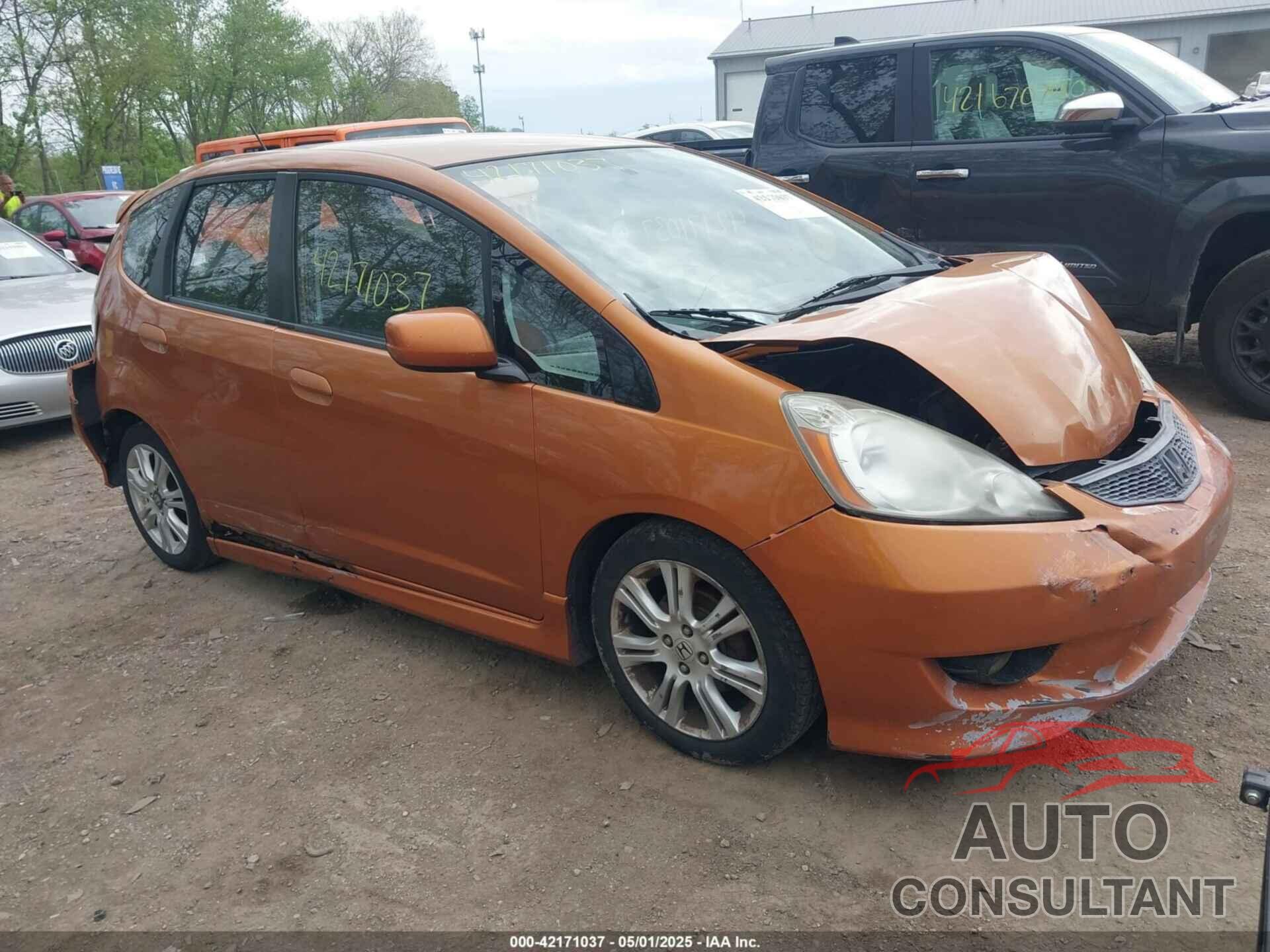 HONDA FIT 2010 - JHMGE8H42AC013532