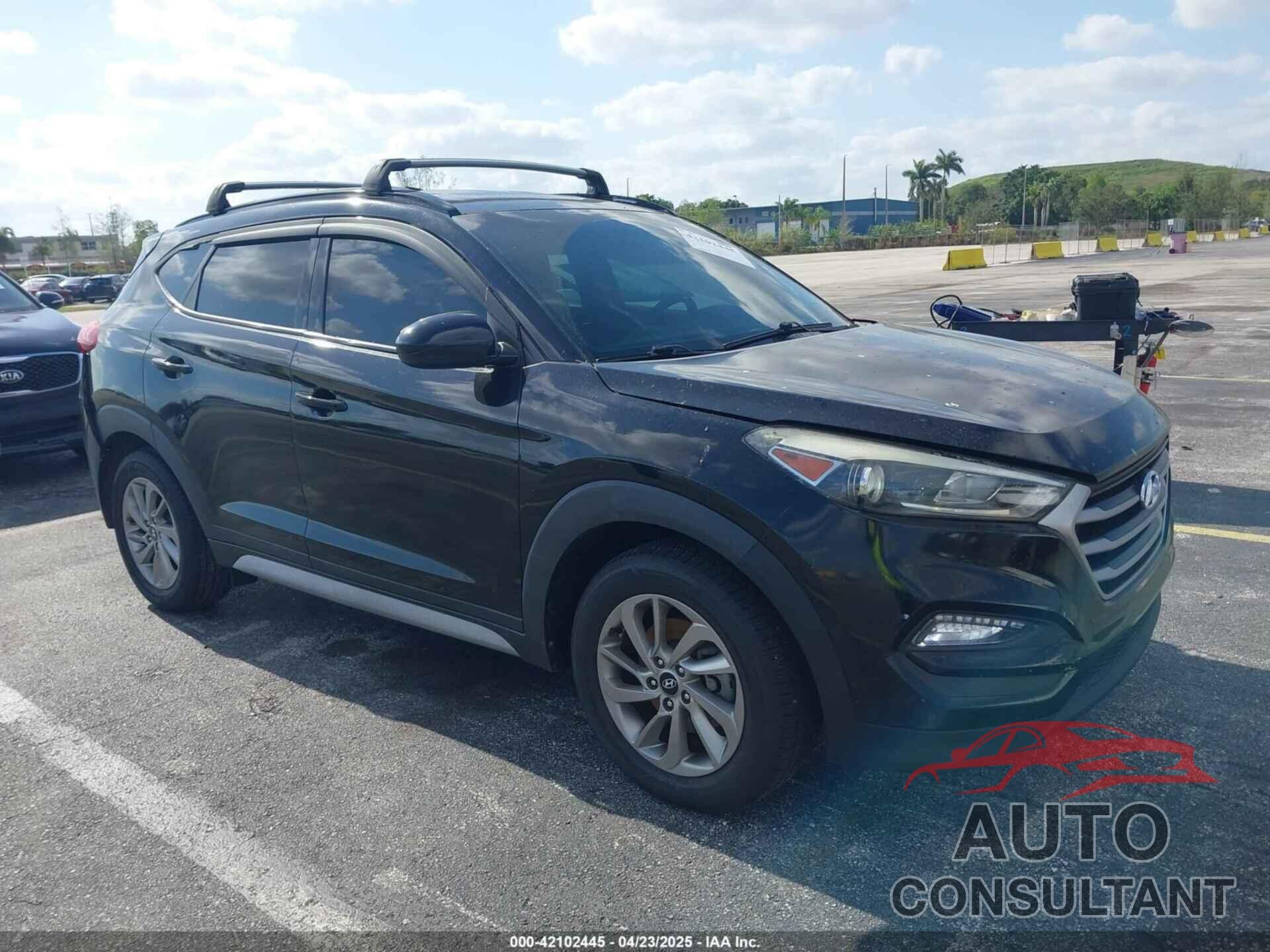 HYUNDAI TUCSON 2018 - KM8J3CA45JU606589