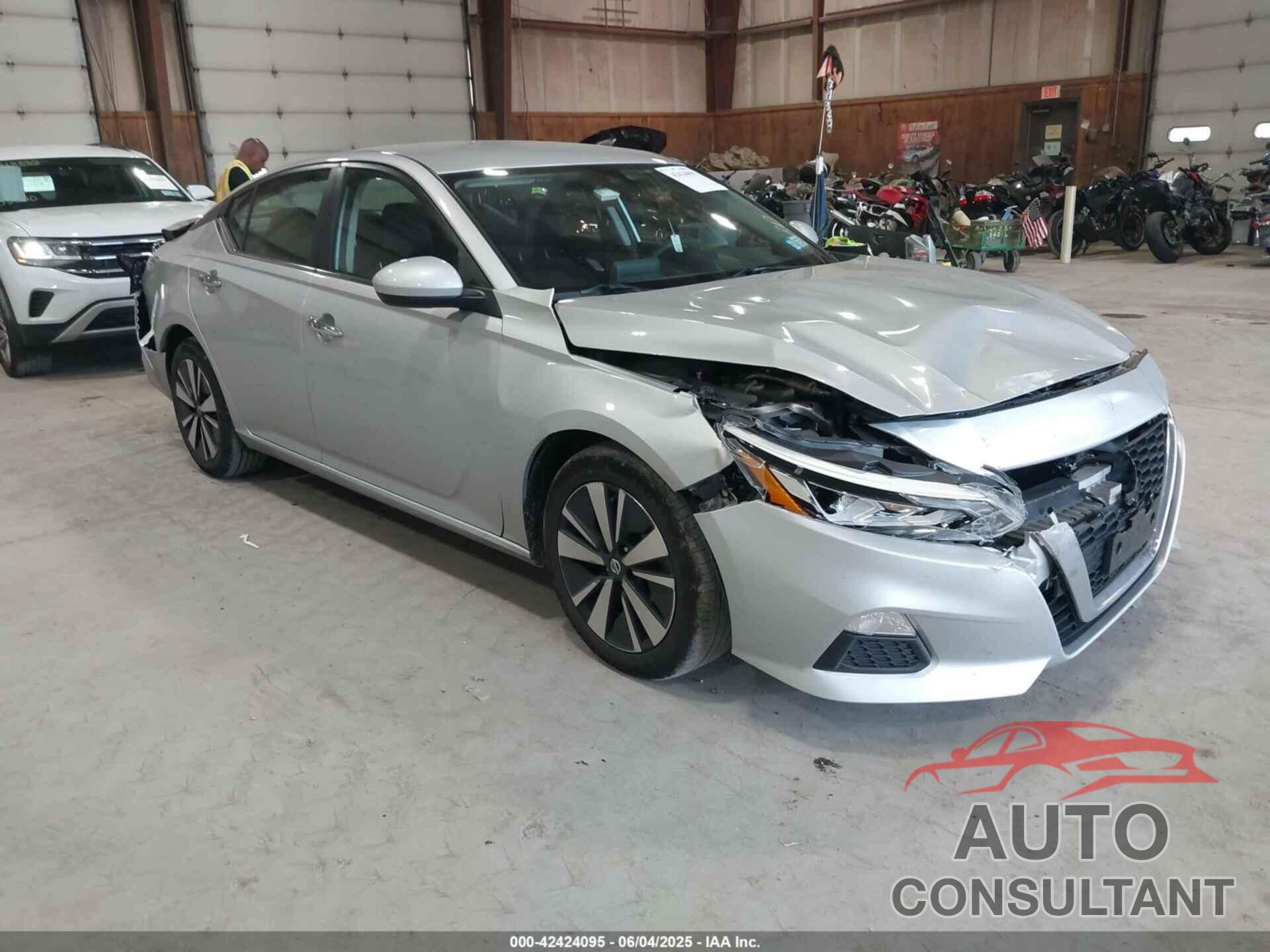 NISSAN ALTIMA 2022 - 1N4BL4DV4NN317096