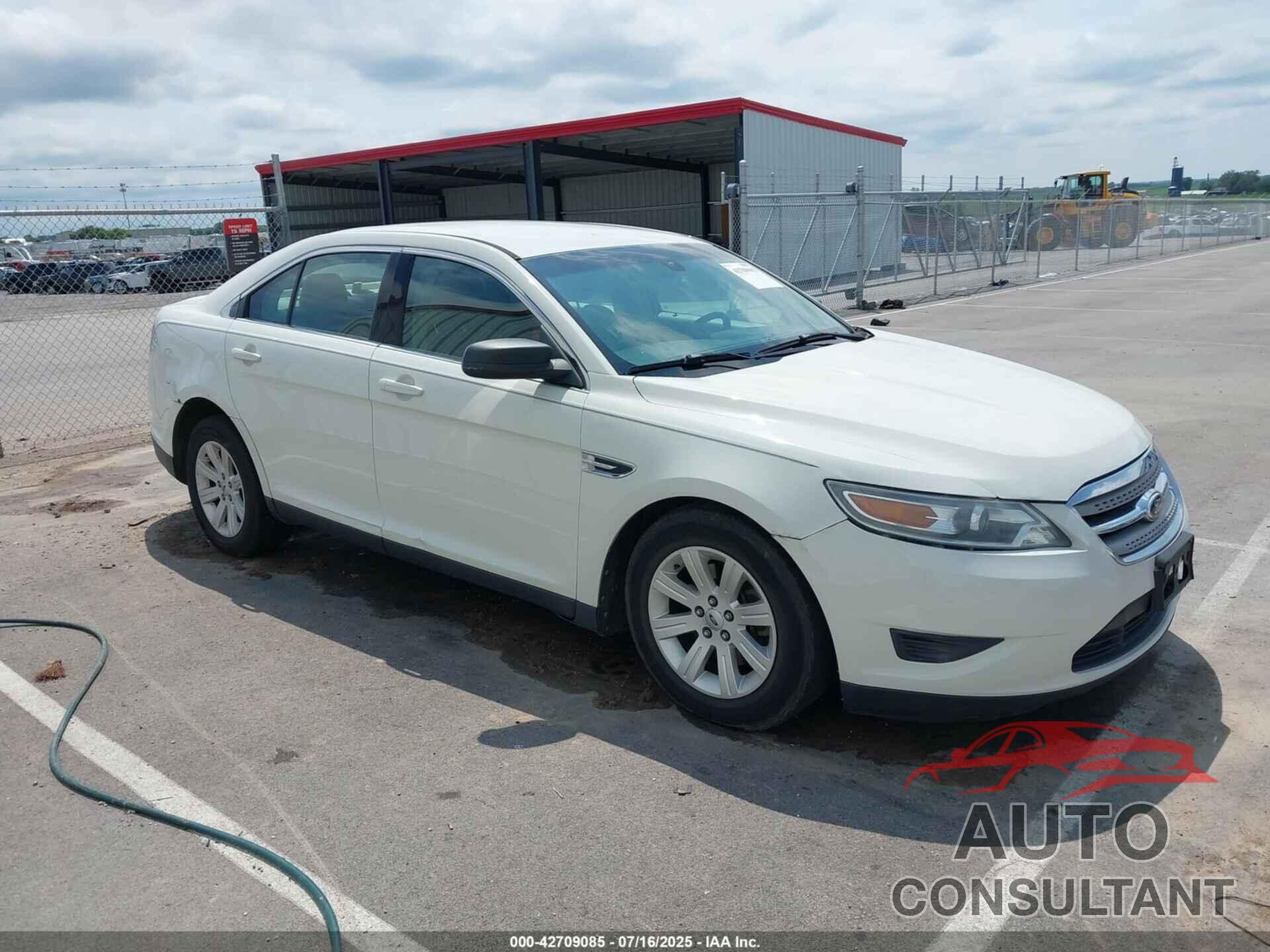 FORD TAURUS 2010 - 1FAHP2DW9AG105045