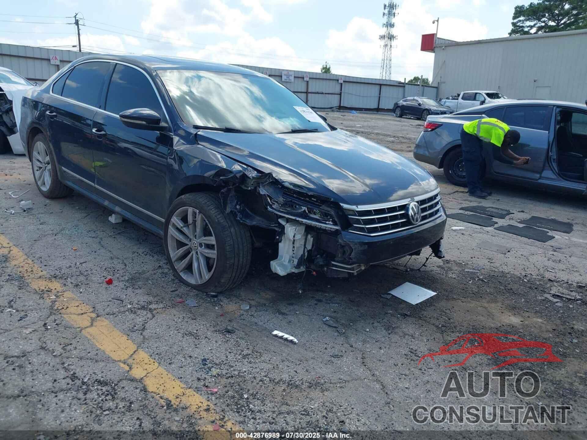 VOLKSWAGEN PASSAT 2017 - 1VWGT7A3XHC031223