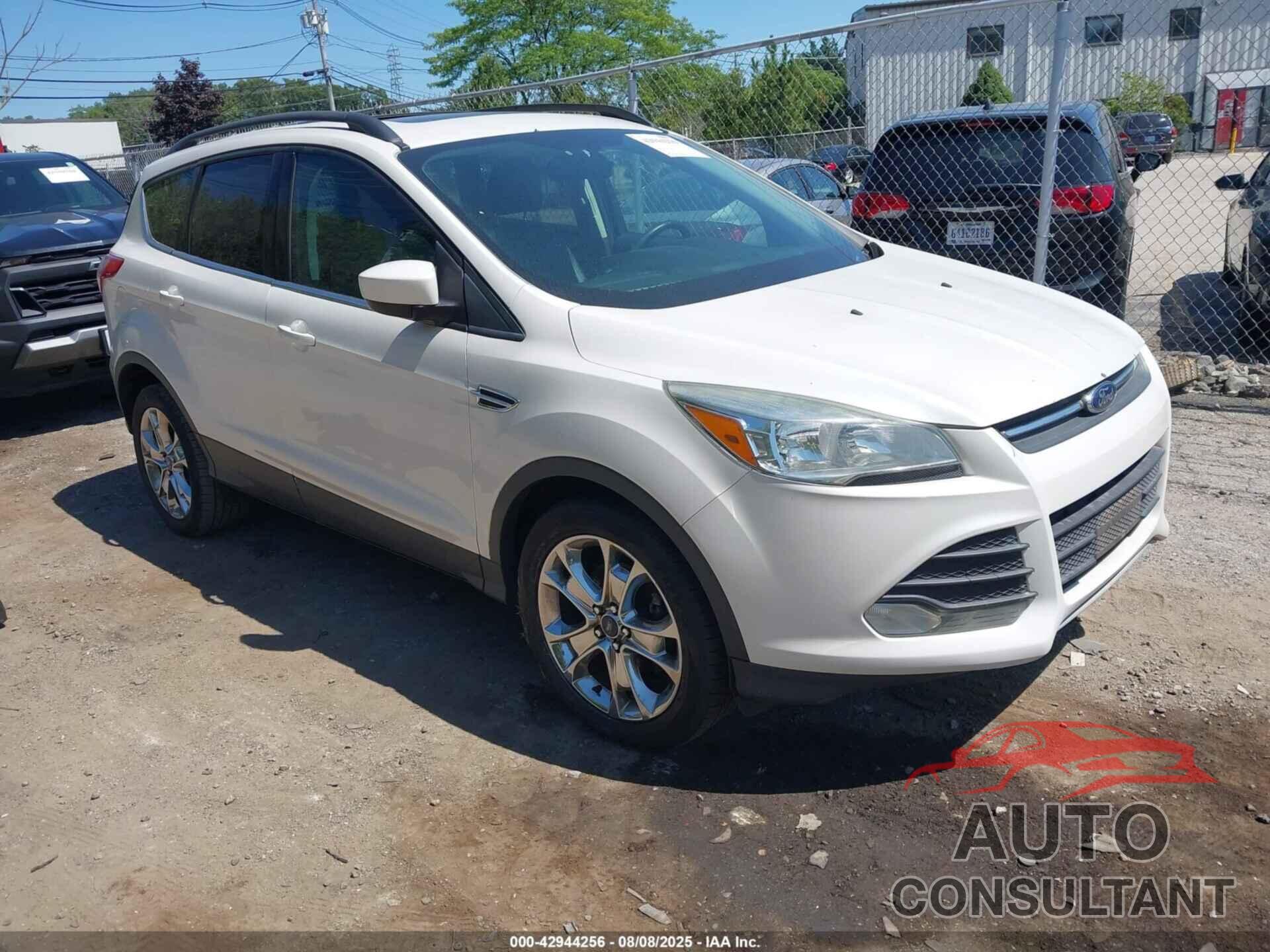 FORD ESCAPE 2015 - 1FMCU0GX9FUA57072