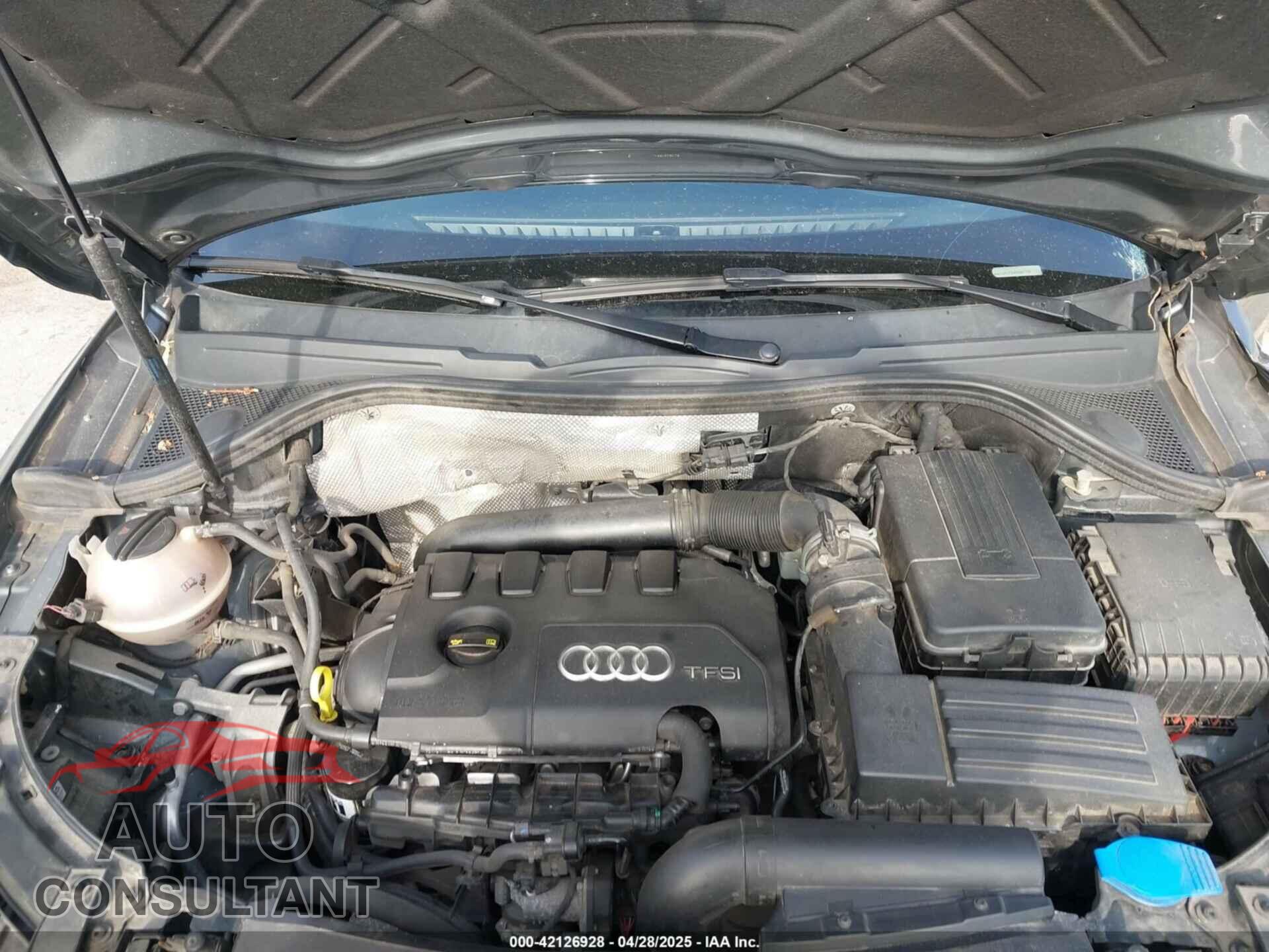 AUDI Q3 2015 - WA1GFCFS9FR007776