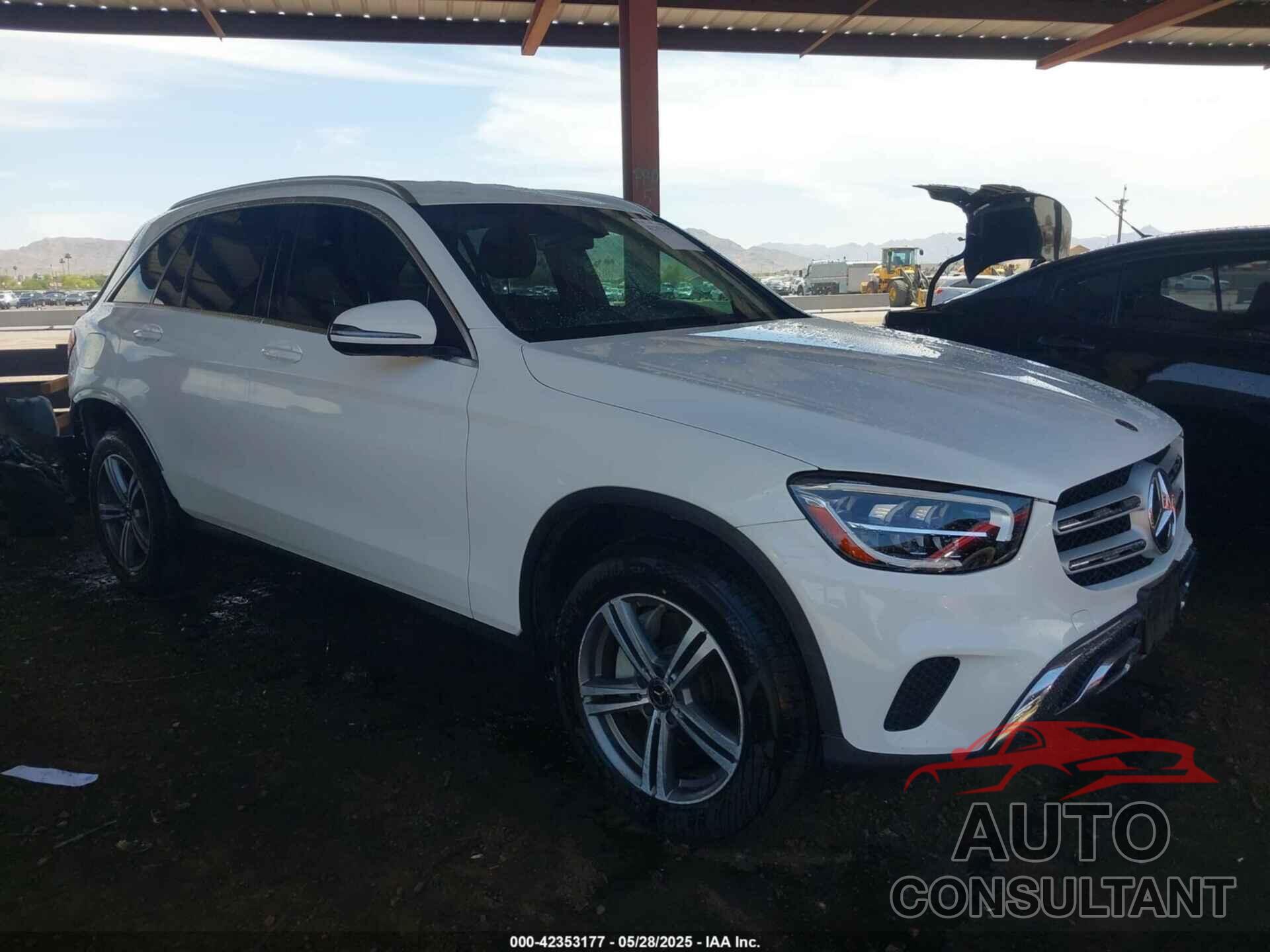 MERCEDES-BENZ GLC 300 2020 - WDC0G8DBXLF736610
