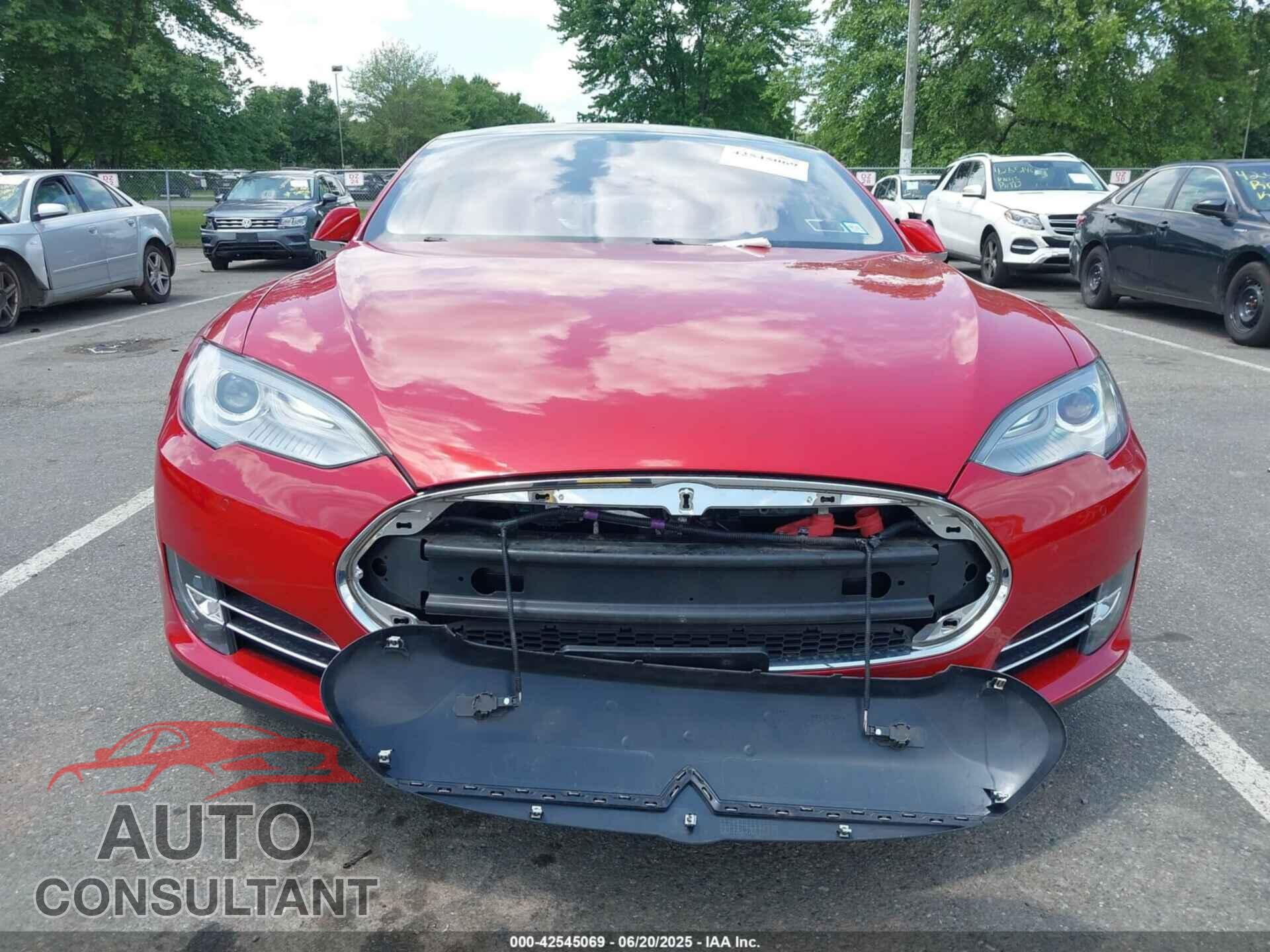 TESLA MODEL S 2013 - 5YJSA1CN2DFP21558