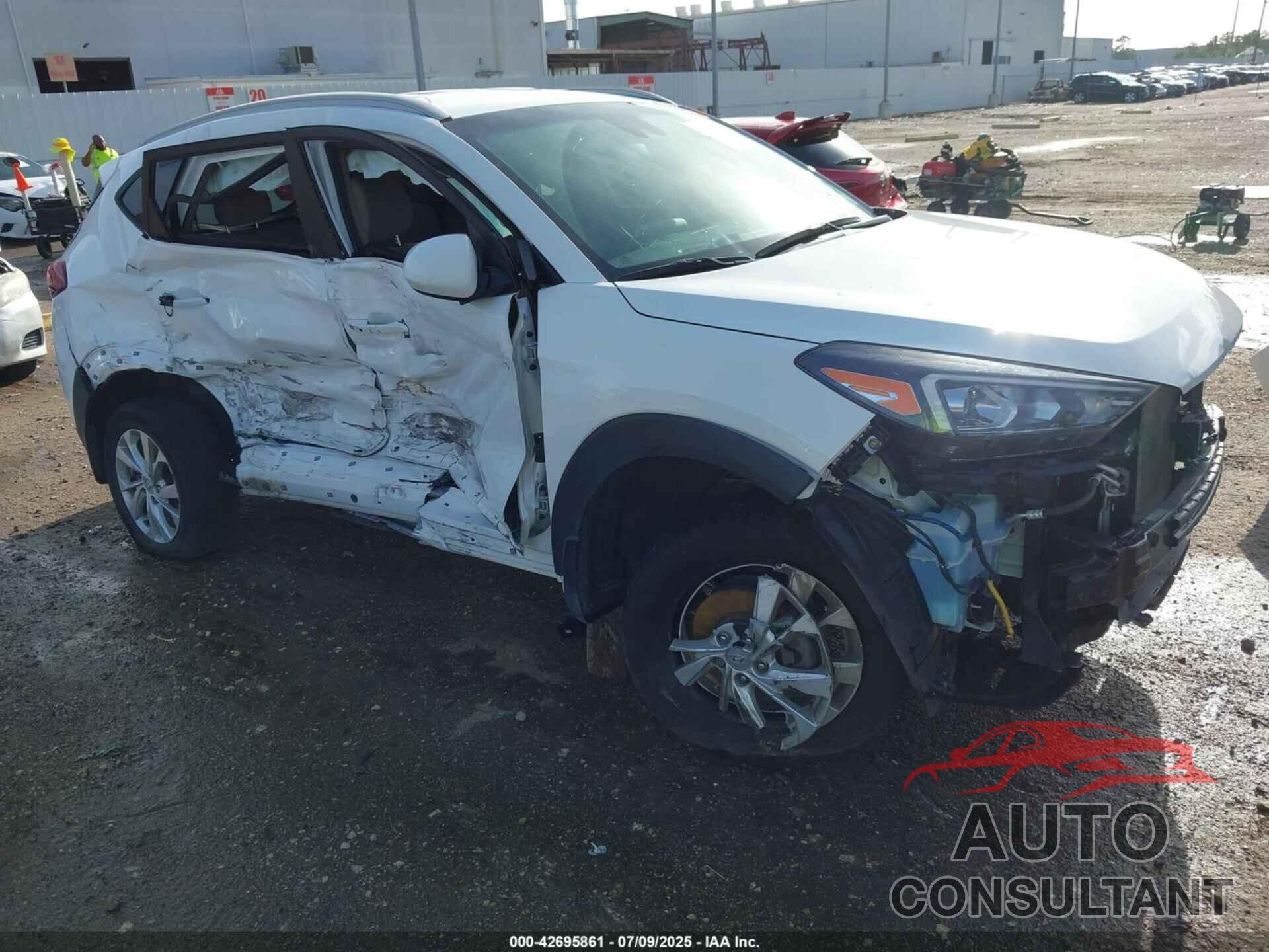 HYUNDAI TUCSON 2021 - KM8J33A44MU319118