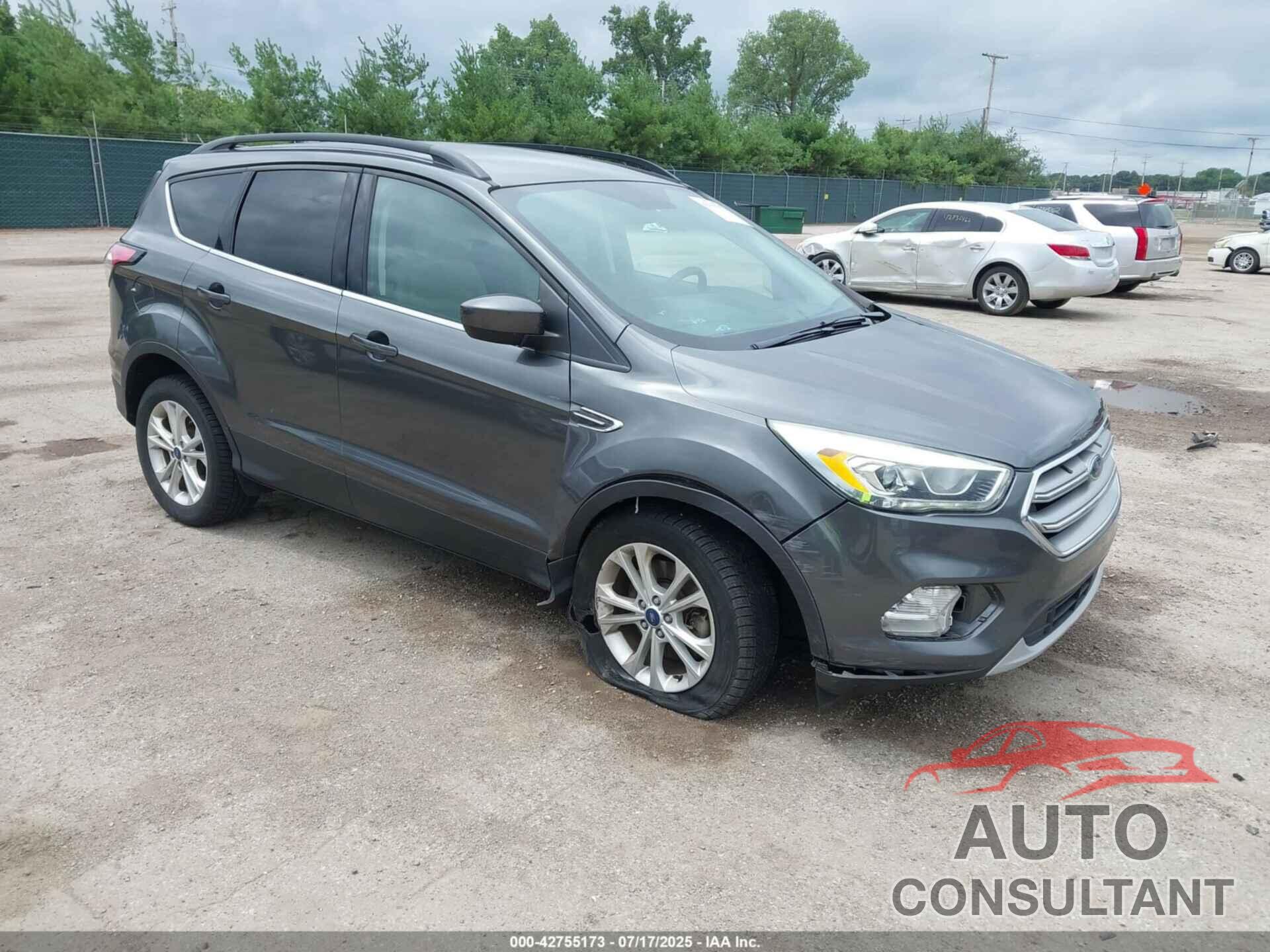 FORD ESCAPE 2017 - 1FMCU9G99HUC77546