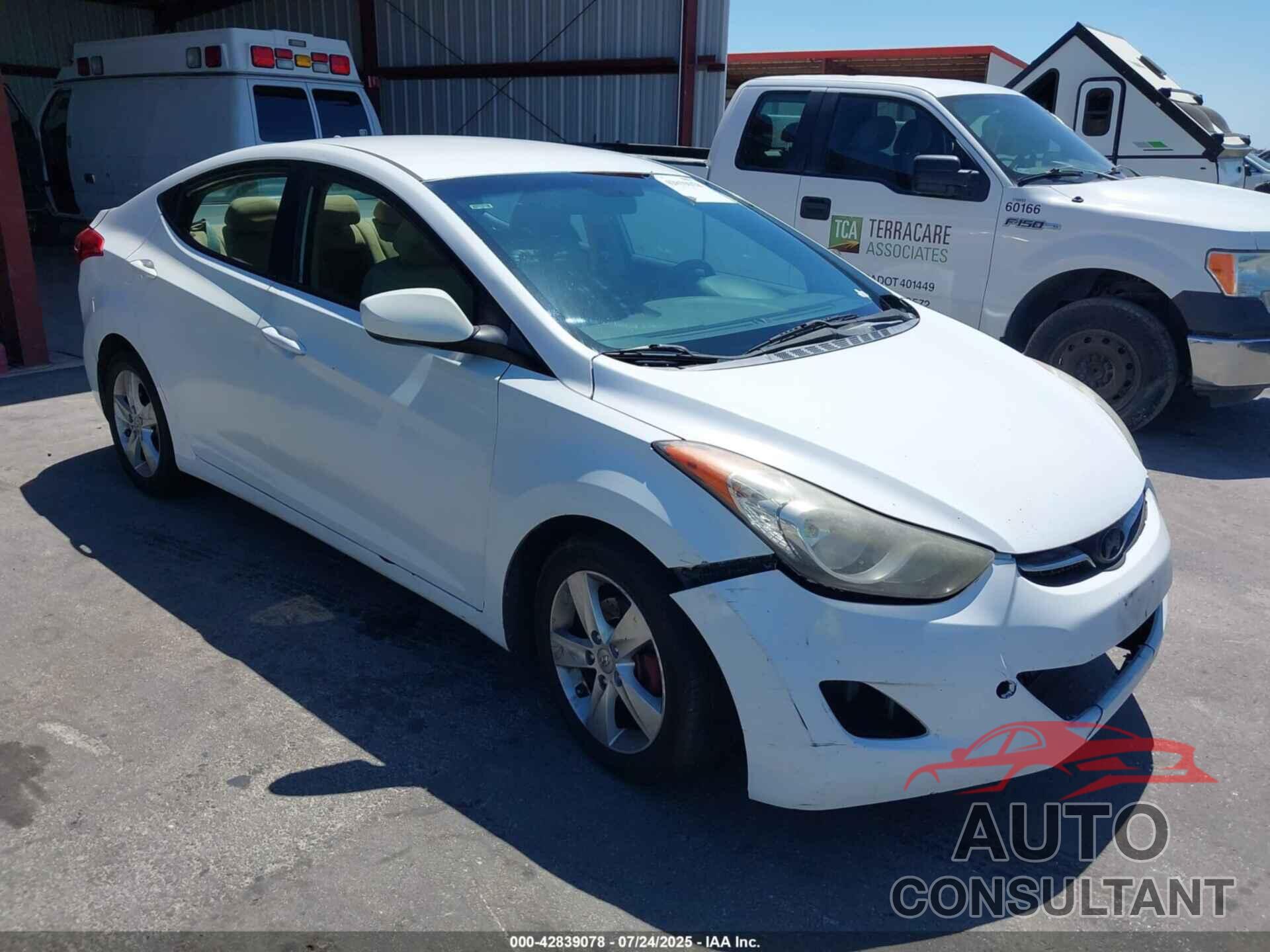 HYUNDAI ELANTRA 2013 - 5NPDH4AE3DH359993