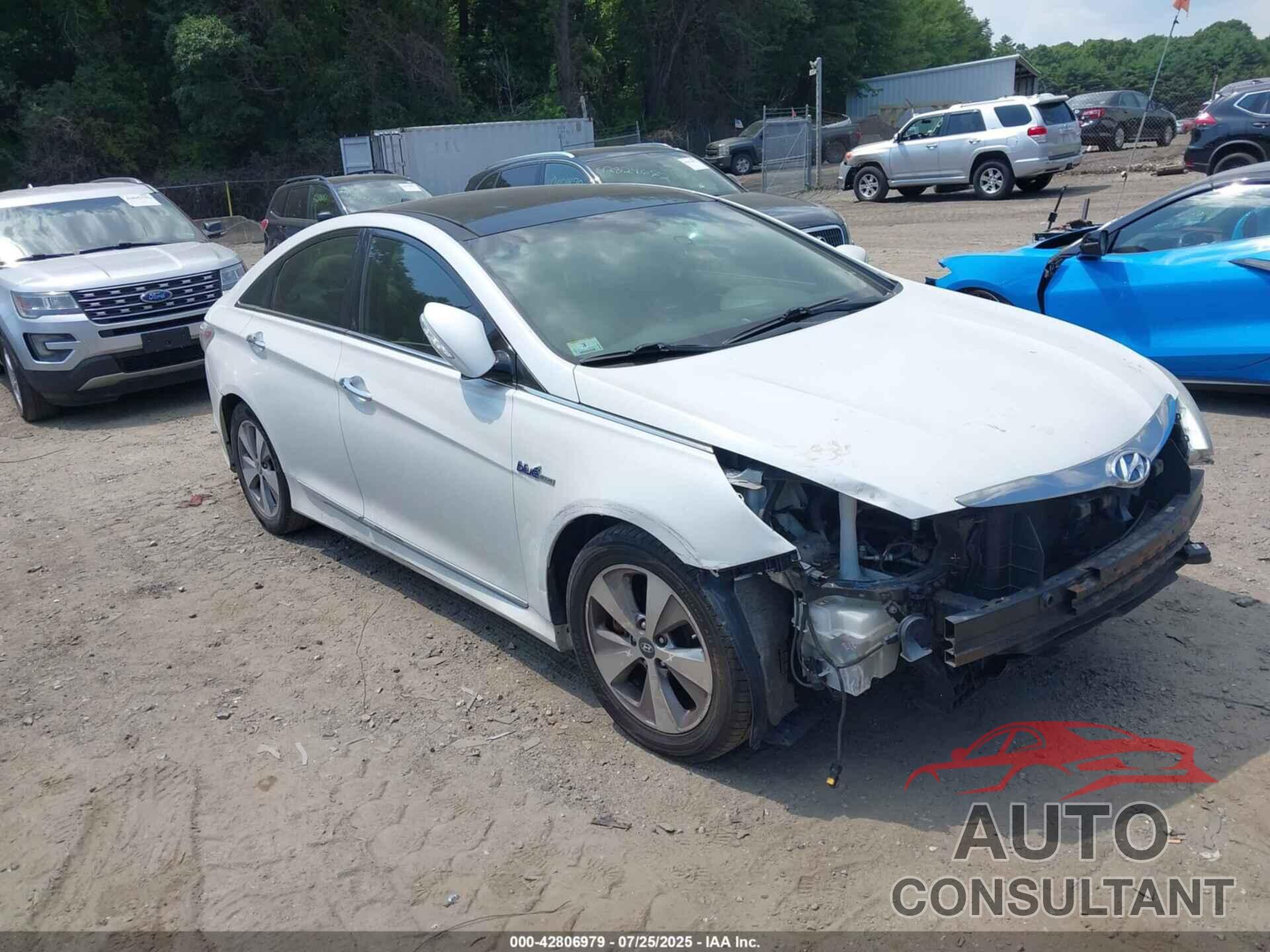 HYUNDAI SONATA HYBRID 2012 - KMHEC4A48CA044179