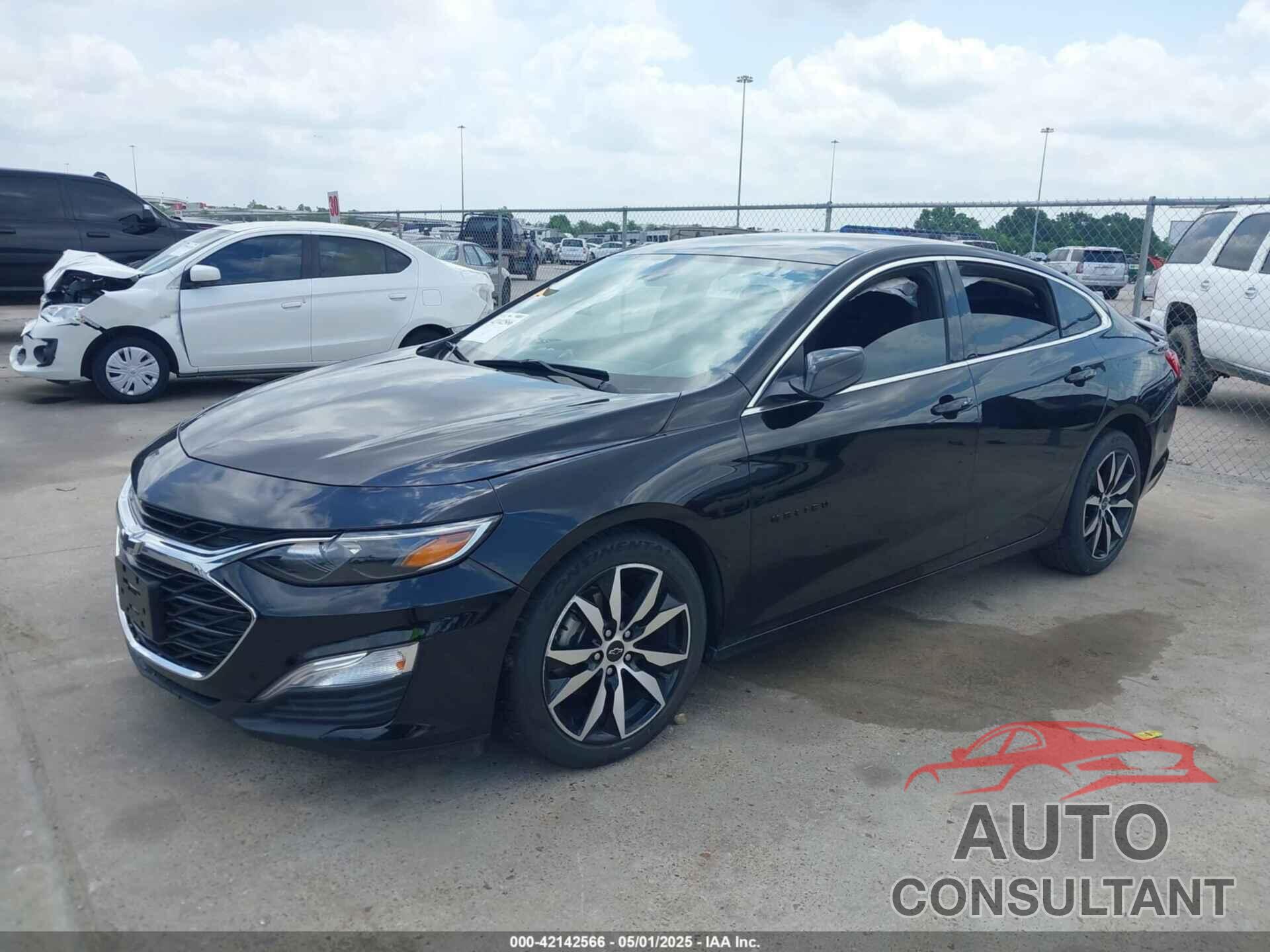 CHEVROLET MALIBU 2020 - 1G1ZG5ST3LF143817