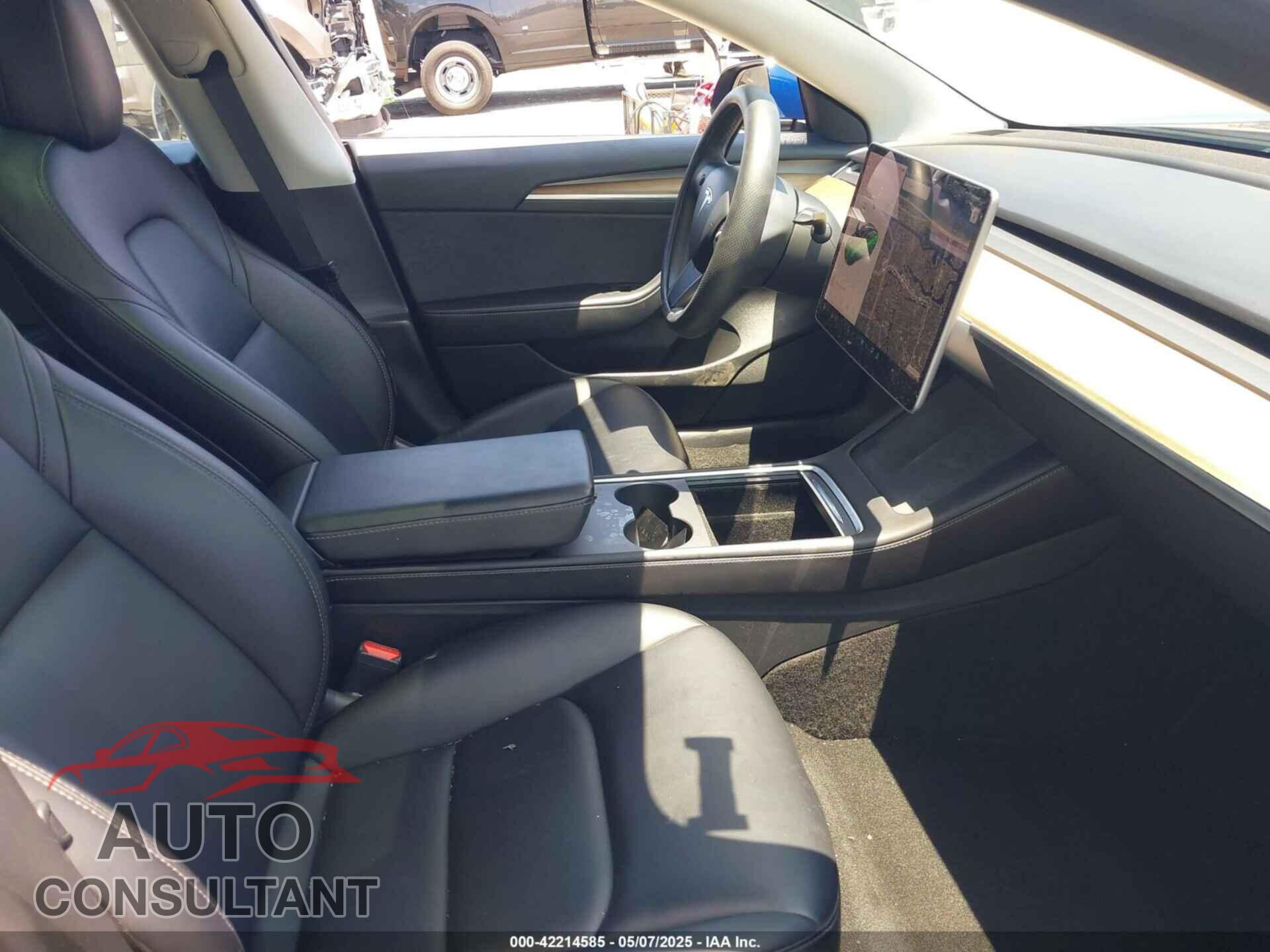 TESLA MODEL 3 2022 - 5YJ3E1EB6NF106038
