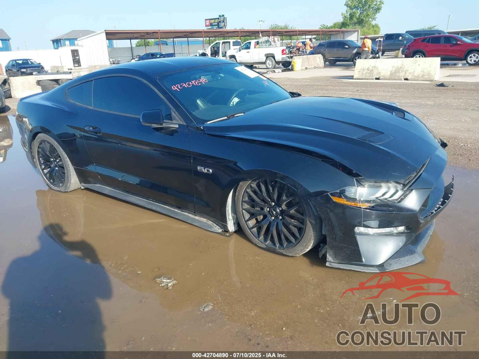 FORD MUSTANG 2018 - 1FA6P8CF7J5127830