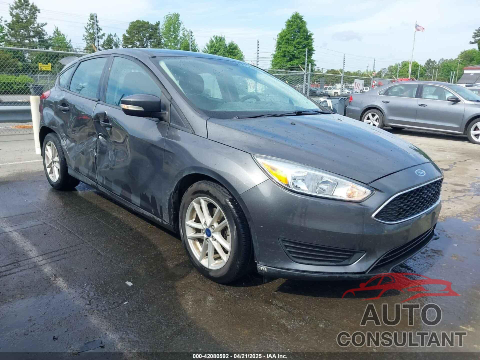 FORD FOCUS 2017 - 1FADP3K27HL201763