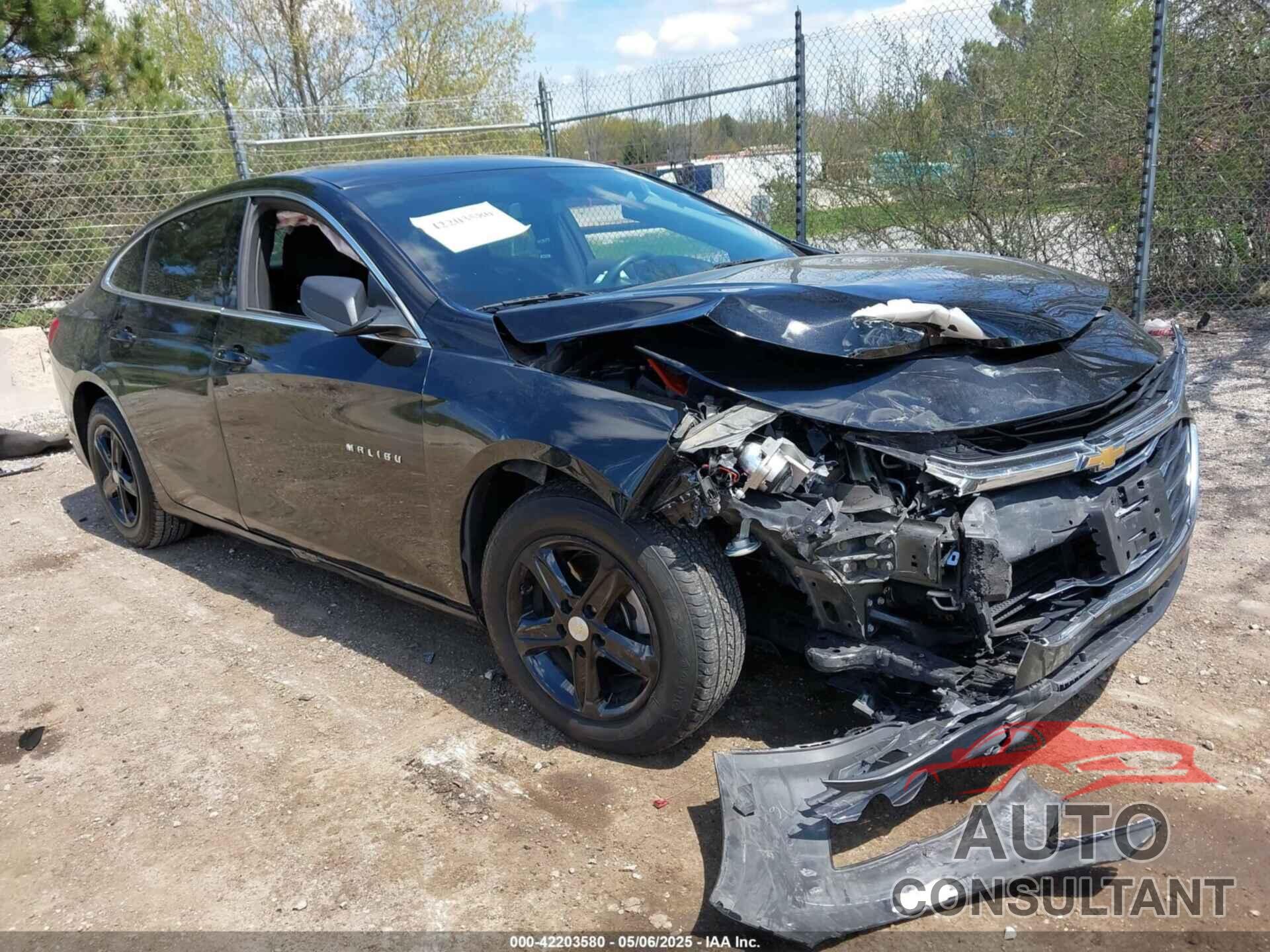 CHEVROLET MALIBU 2020 - 1G1ZB5ST4LF004326