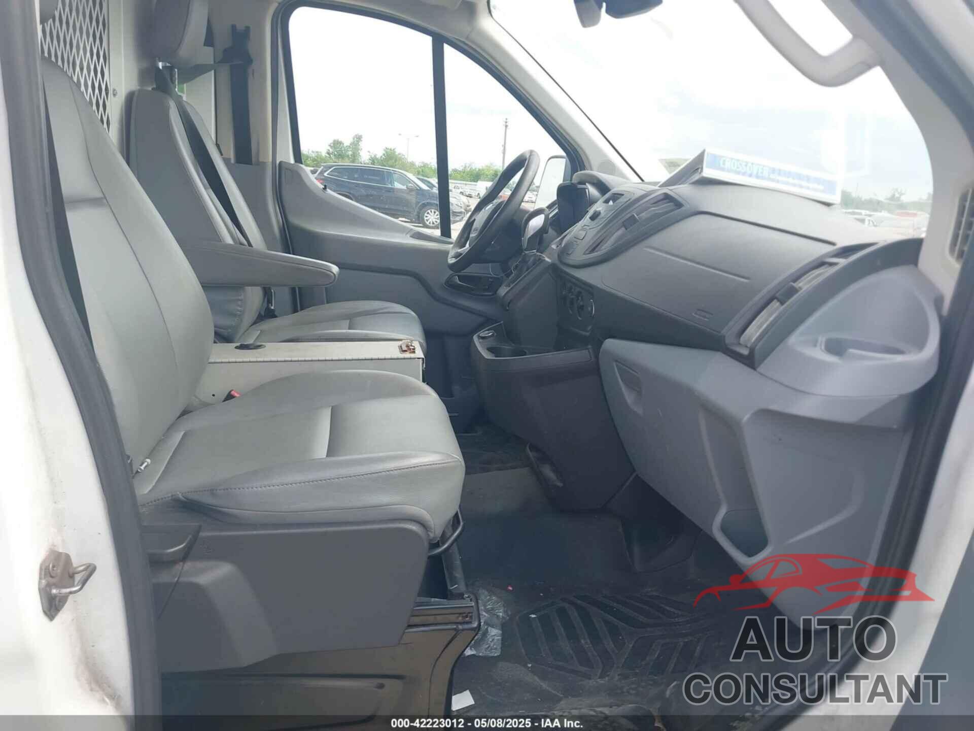 FORD TRANSIT-150 2017 - 1FTYE1YM6HKA76808
