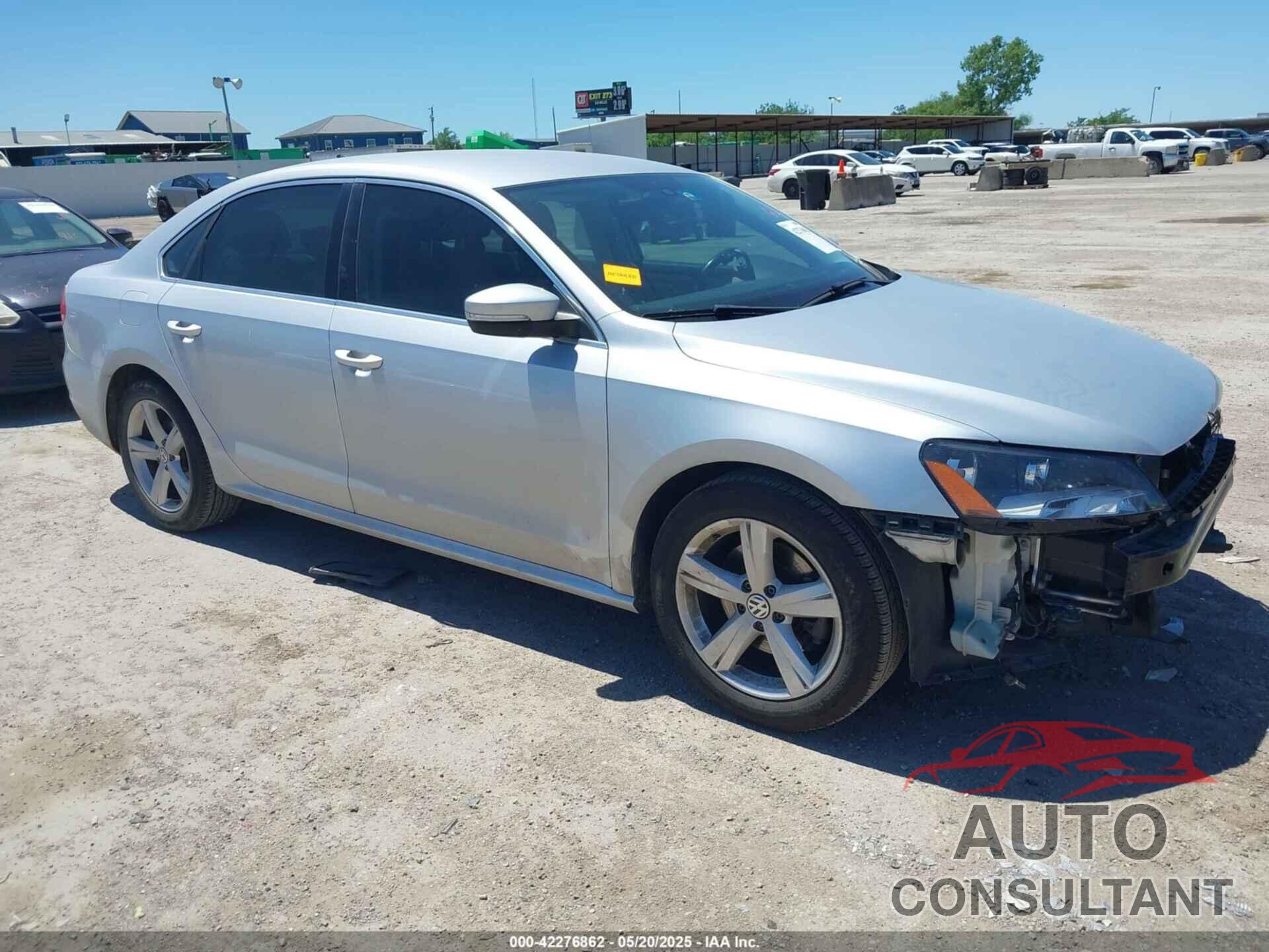 VOLKSWAGEN PASSAT 2015 - 1VWAT7A39FC120025