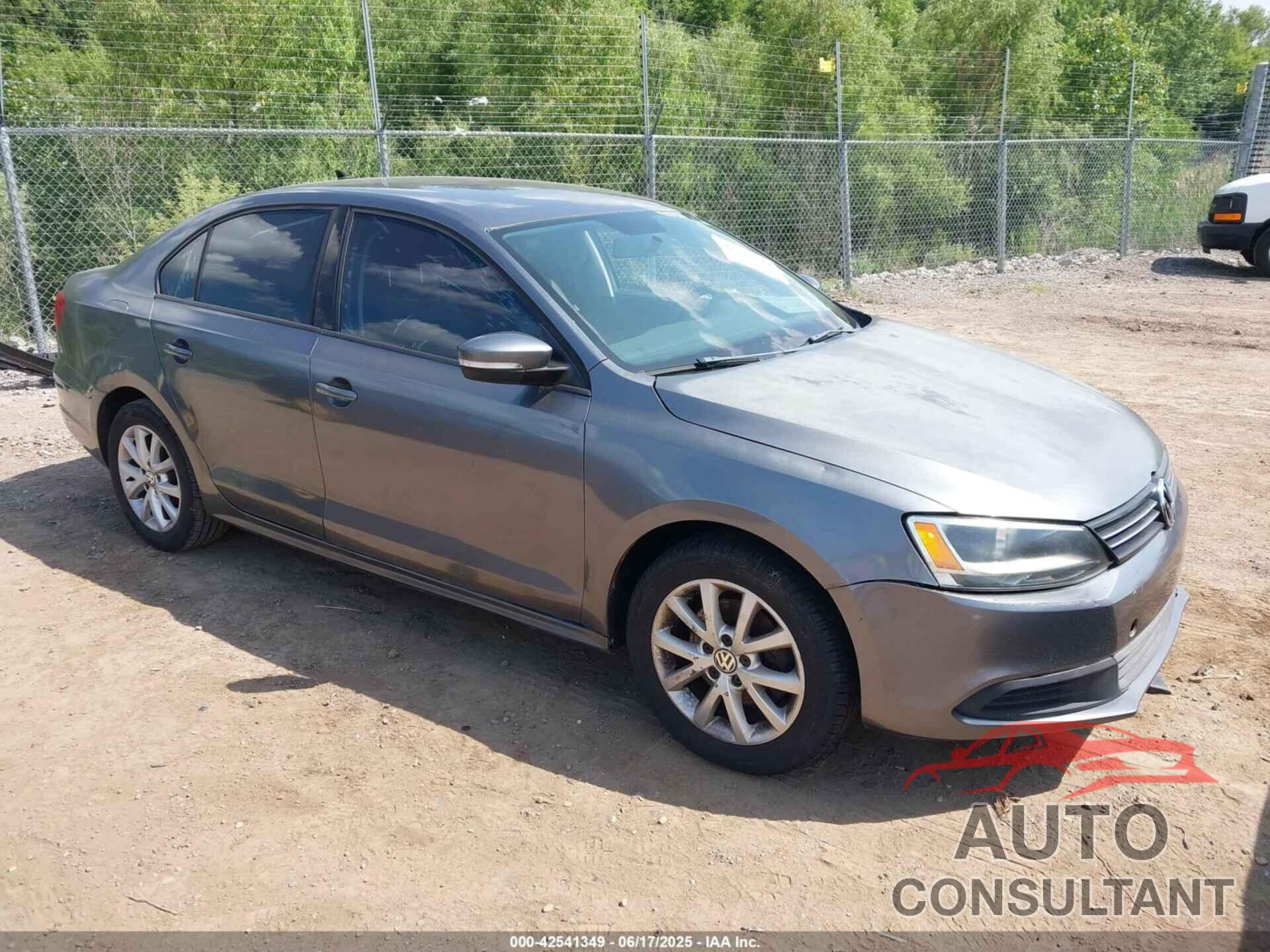 VOLKSWAGEN JETTA 2011 - 3VWDZ7AJ7BM381284