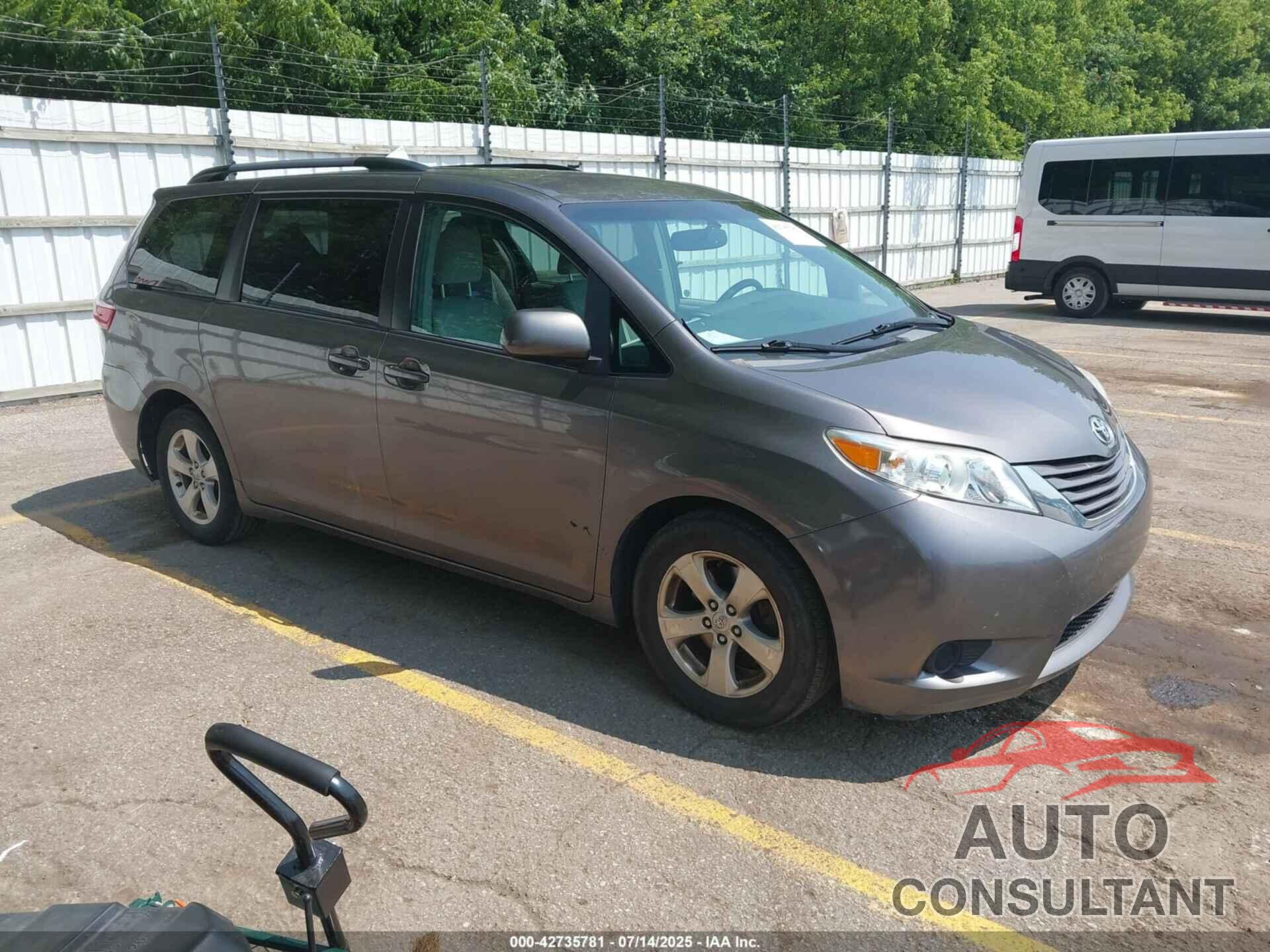 TOYOTA SIENNA 2016 - 5TDKK3DC3GS744448