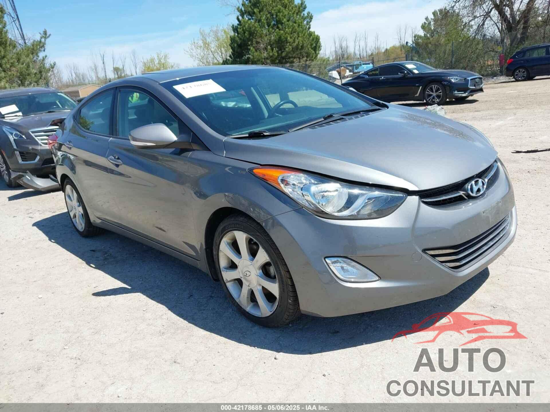 HYUNDAI ELANTRA 2013 - 5NPDH4AE4DH270420