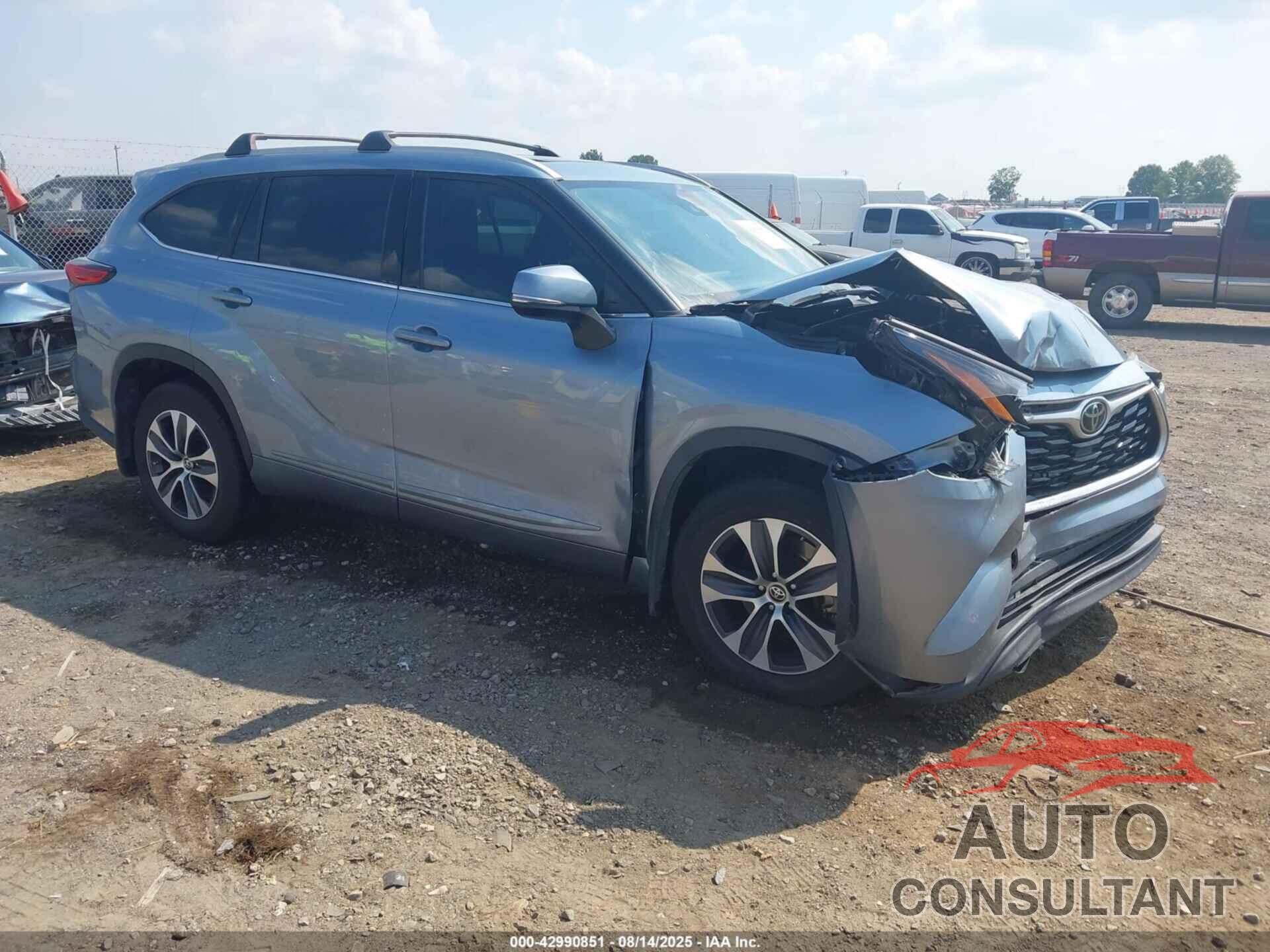 TOYOTA HIGHLANDER 2022 - 5TDGZRAH7NS093200