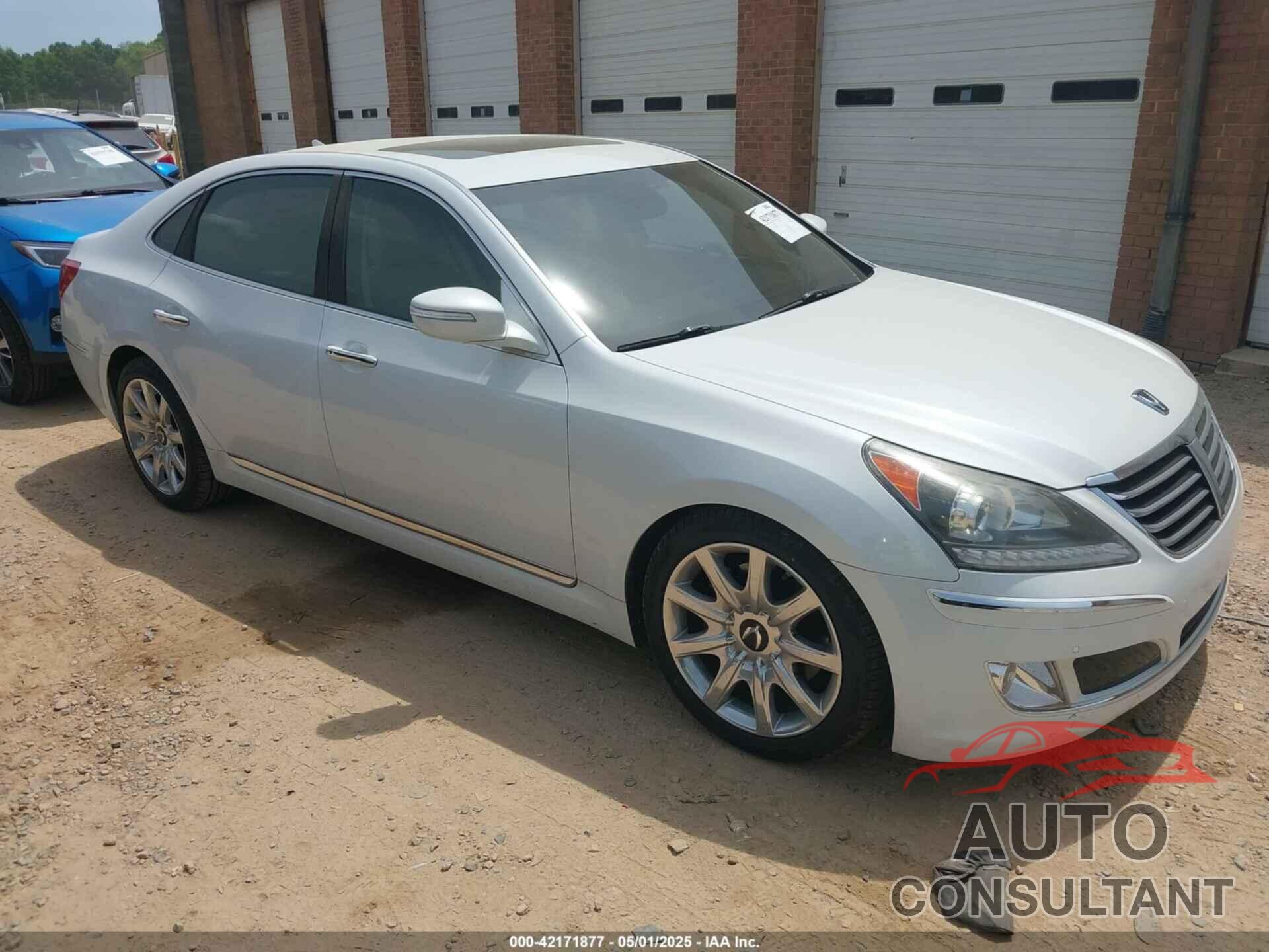 HYUNDAI EQUUS 2011 - KMHGH4JF8BU042652