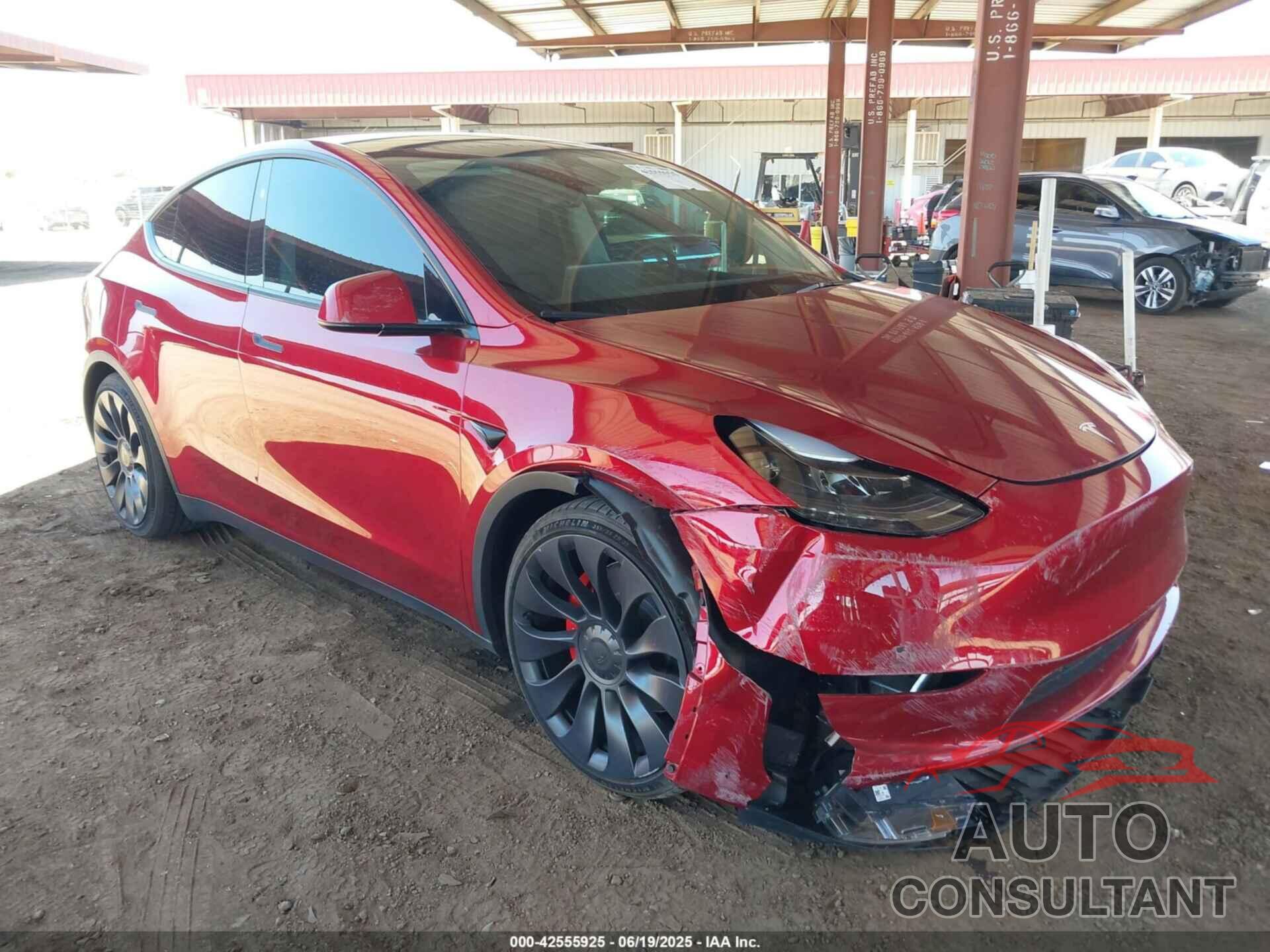 TESLA MODEL Y 2024 - 7SAYGDEF0RF048313