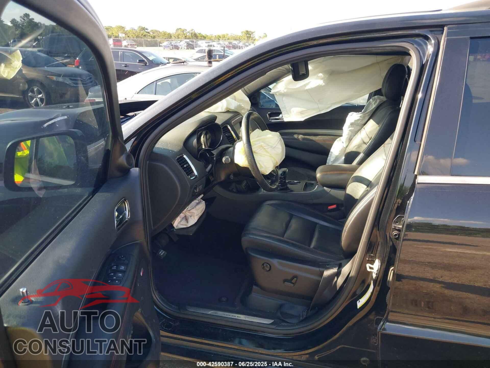 DODGE DURANGO 2018 - 1C4RDJDG1JC409231