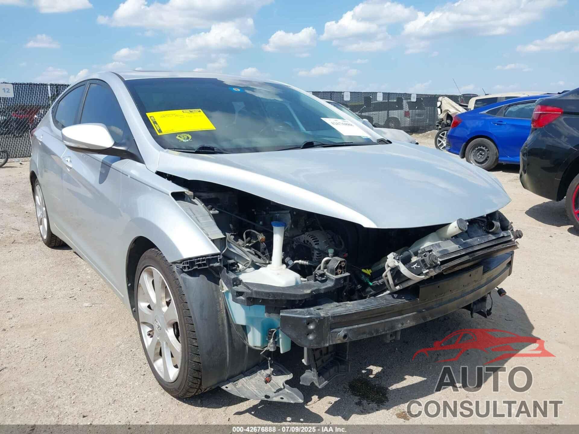 HYUNDAI ELANTRA 2013 - 5NPDH4AE5DH452420
