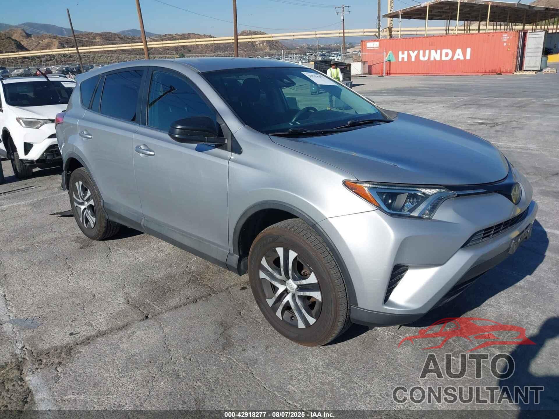 TOYOTA RAV4 2018 - 2T3ZFREV9JW447440