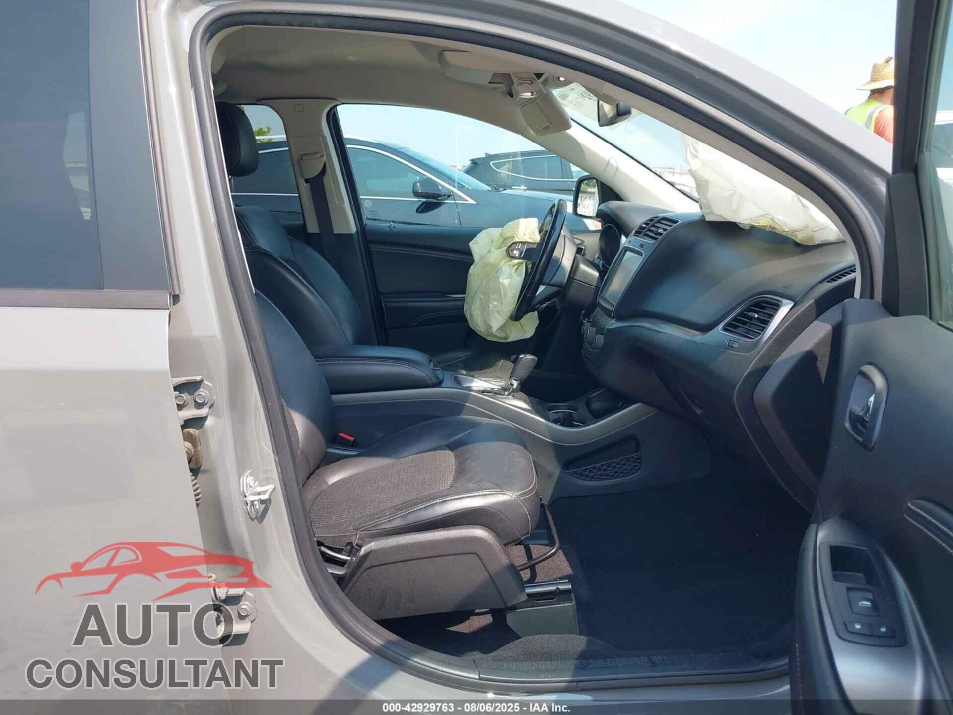 DODGE JOURNEY 2019 - 3C4PDCGGXKT809955