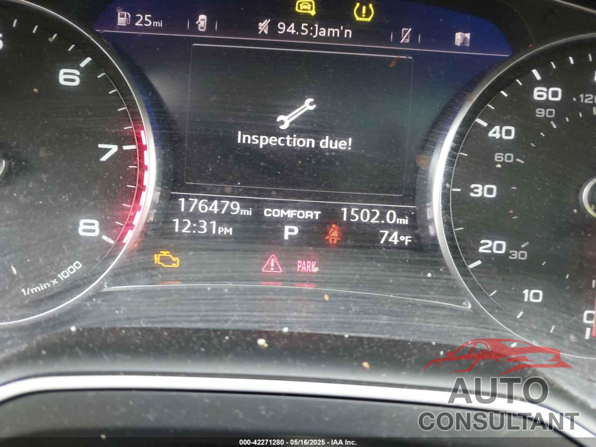 AUDI Q7 2017 - WA1LHAF77HD050327