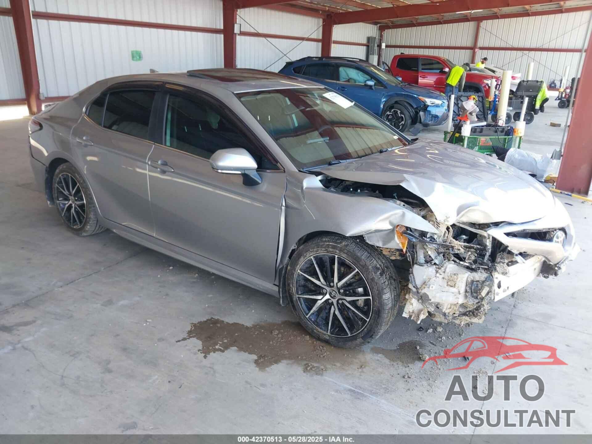 TOYOTA CAMRY 2022 - 4T1T11AK8NU659228
