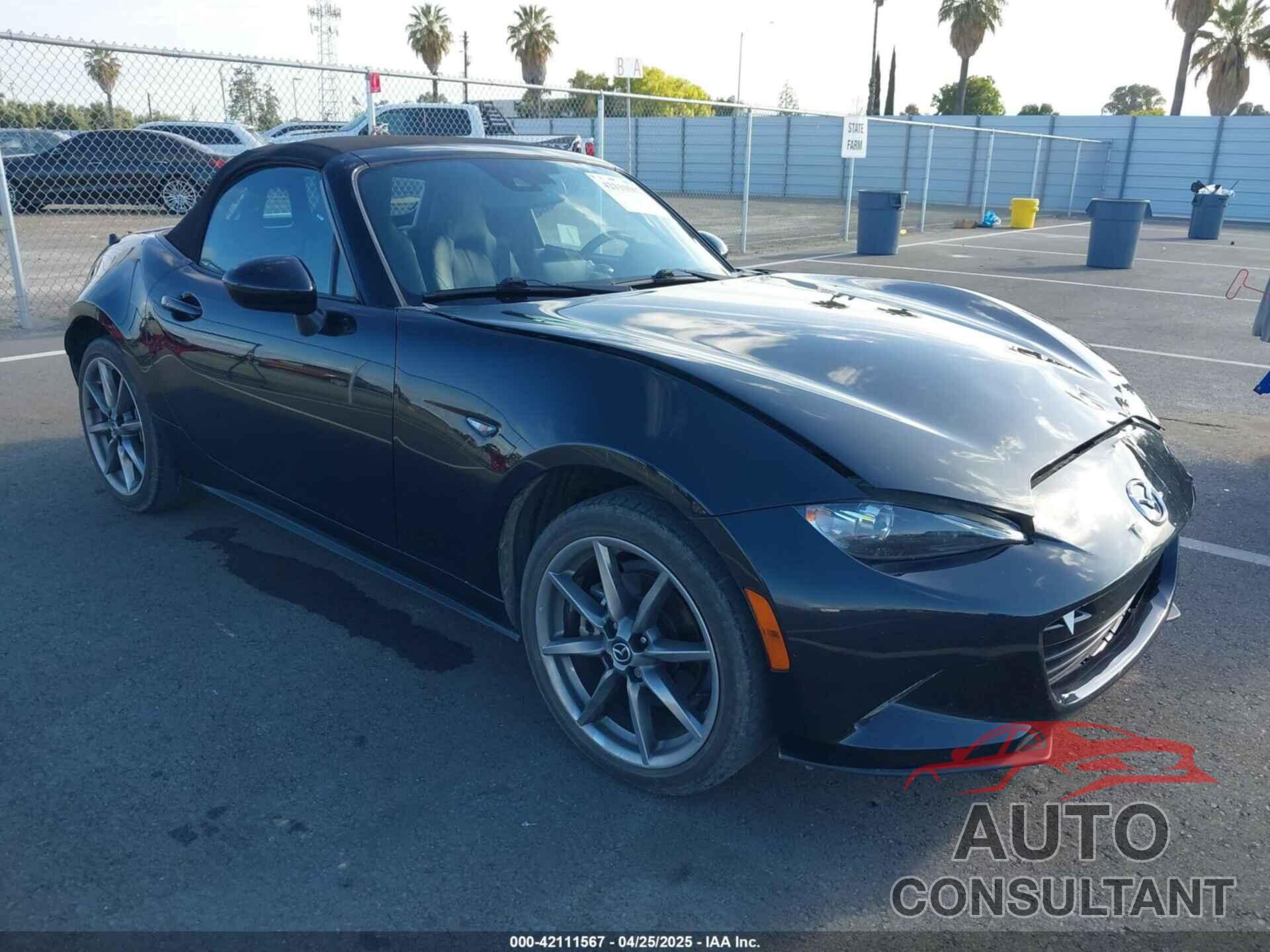 MAZDA MX-5 MIATA 2023 - JM1NDAD71P0553841