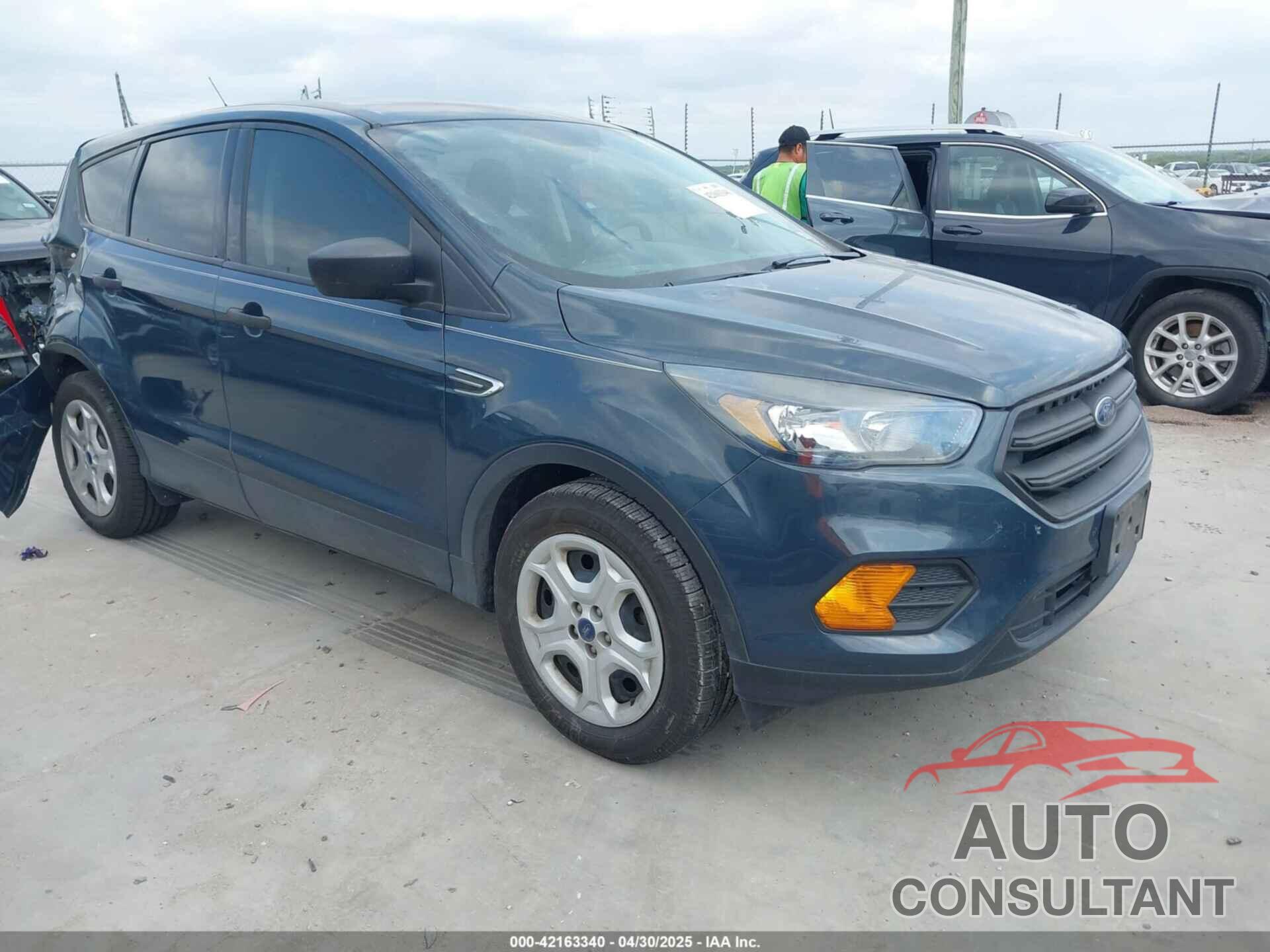 FORD ESCAPE 2019 - 1FMCU0F77KUB57411