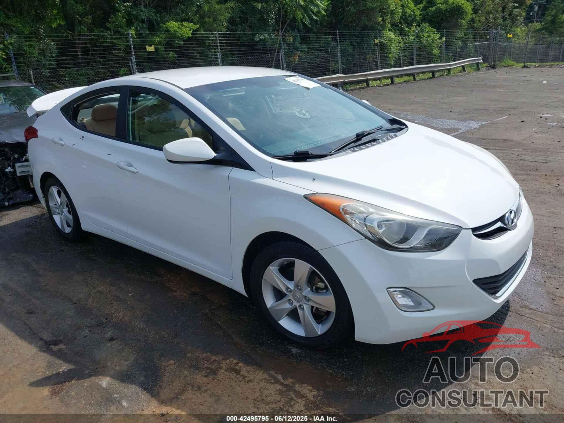 HYUNDAI ELANTRA 2013 - 5NPDH4AE1DH310307