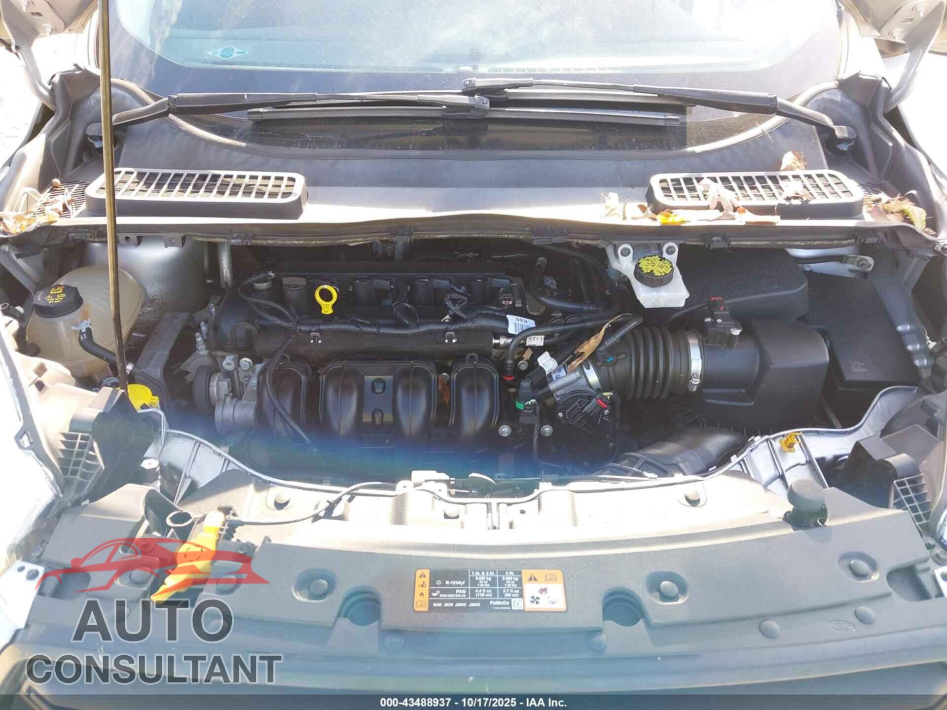 FORD ESCAPE 2017 - 1FMCU0F77HUB97318