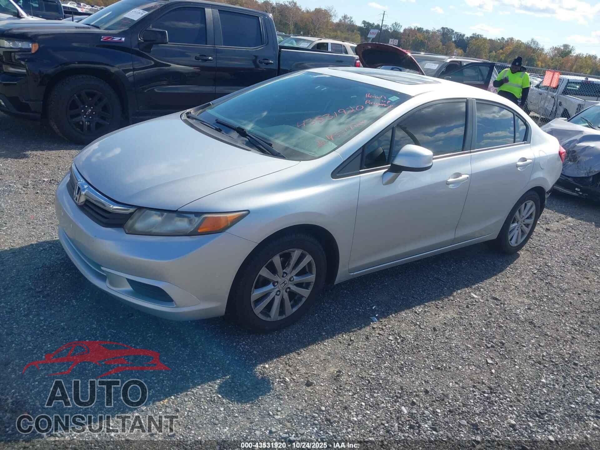 HONDA CIVIC 2012 - 2HGFB2F89CH602152
