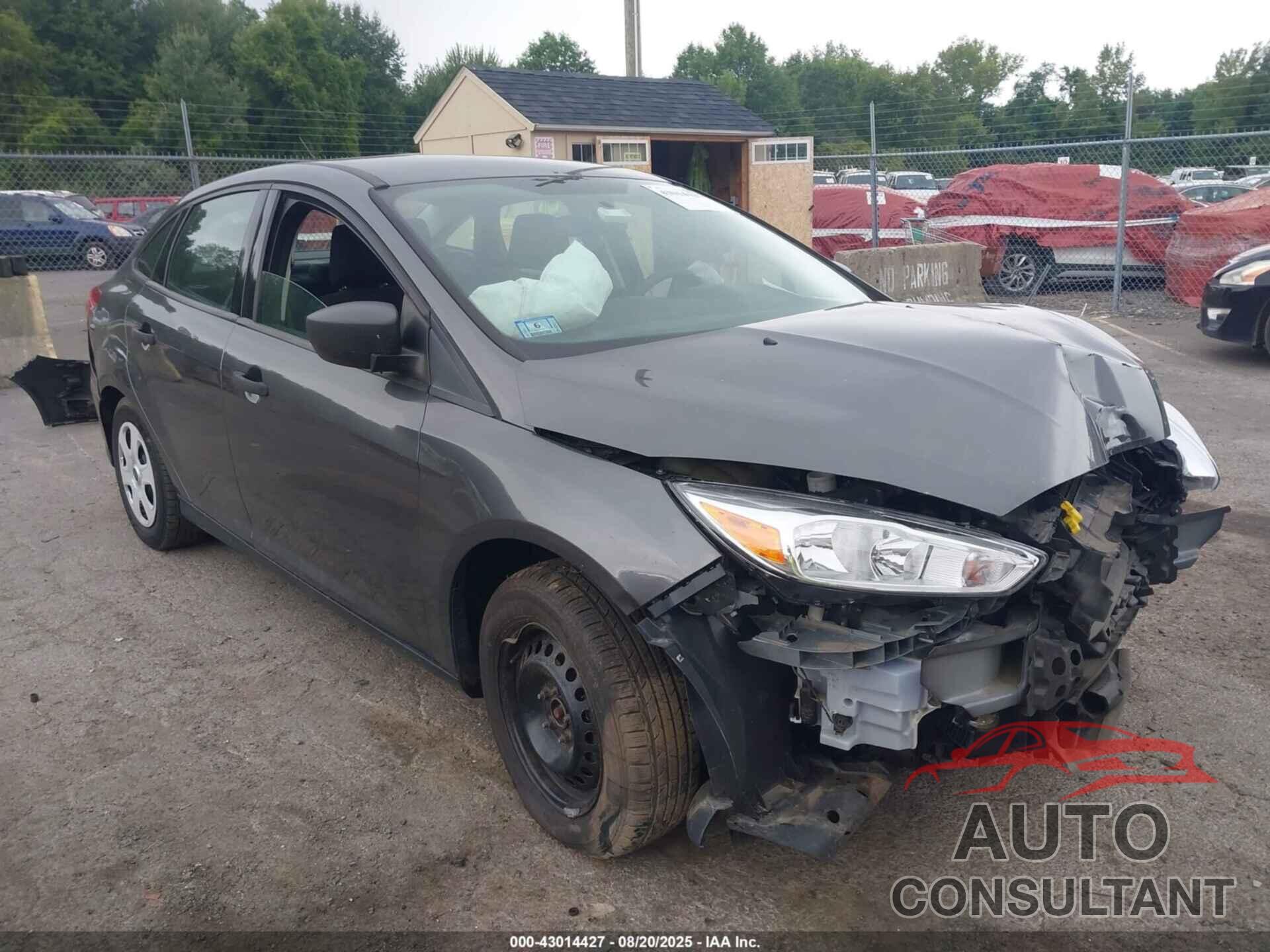 FORD FOCUS 2018 - 1FADP3E28JL306622