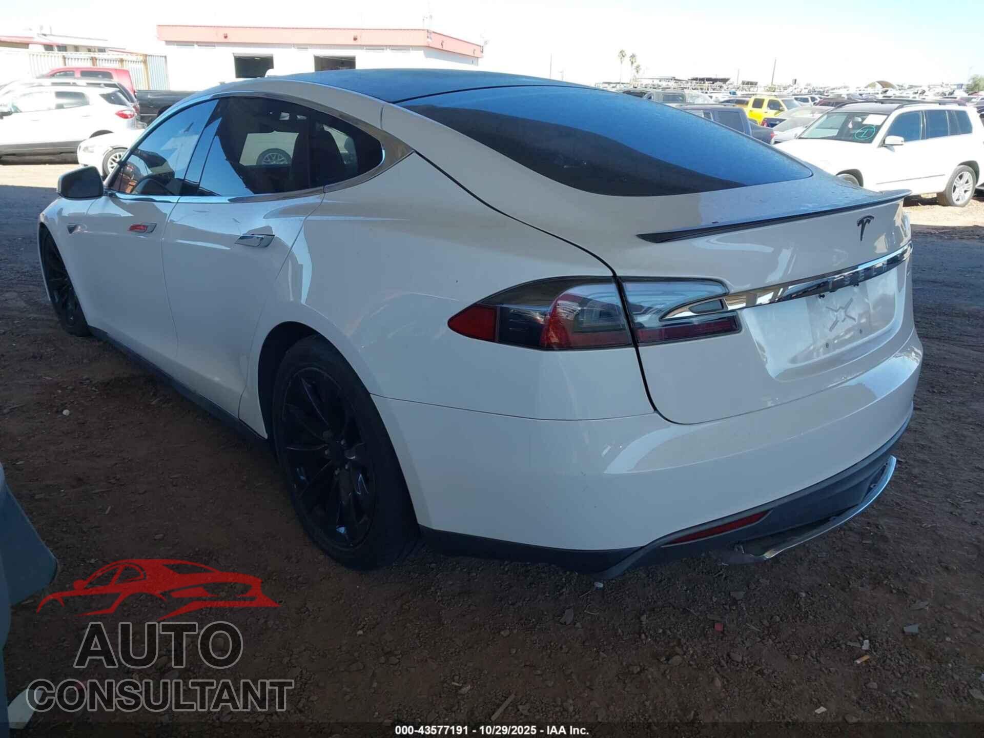 TESLA MODEL S 2013 - 5YJSA1CP9DFP14057