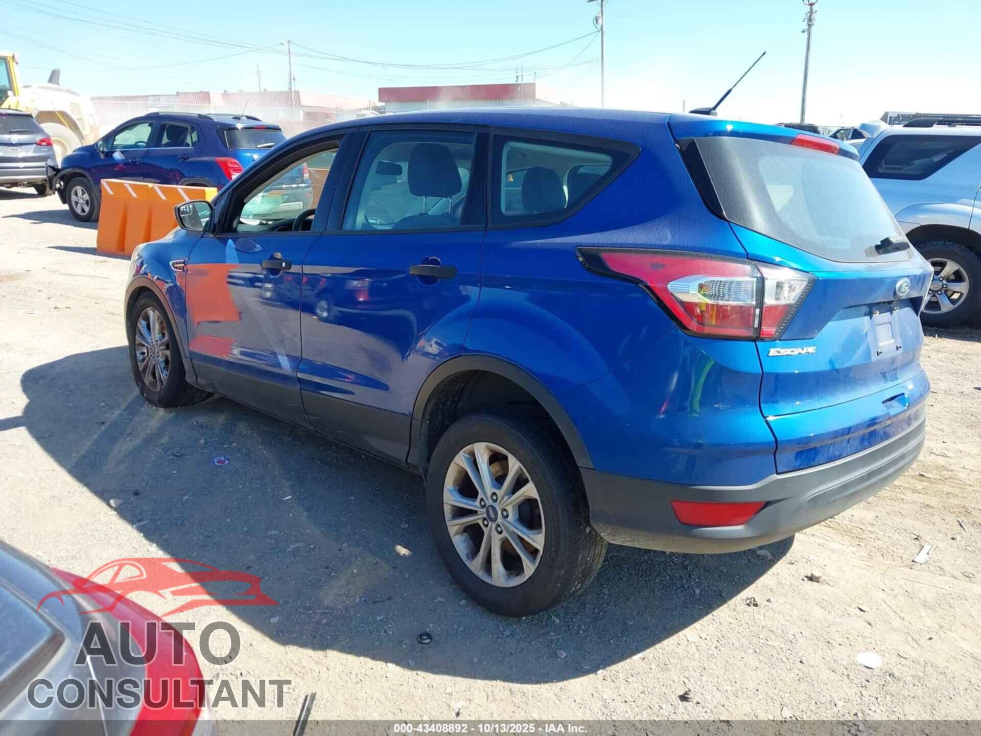 FORD ESCAPE 2017 - 1FMCU0F73HUB12670