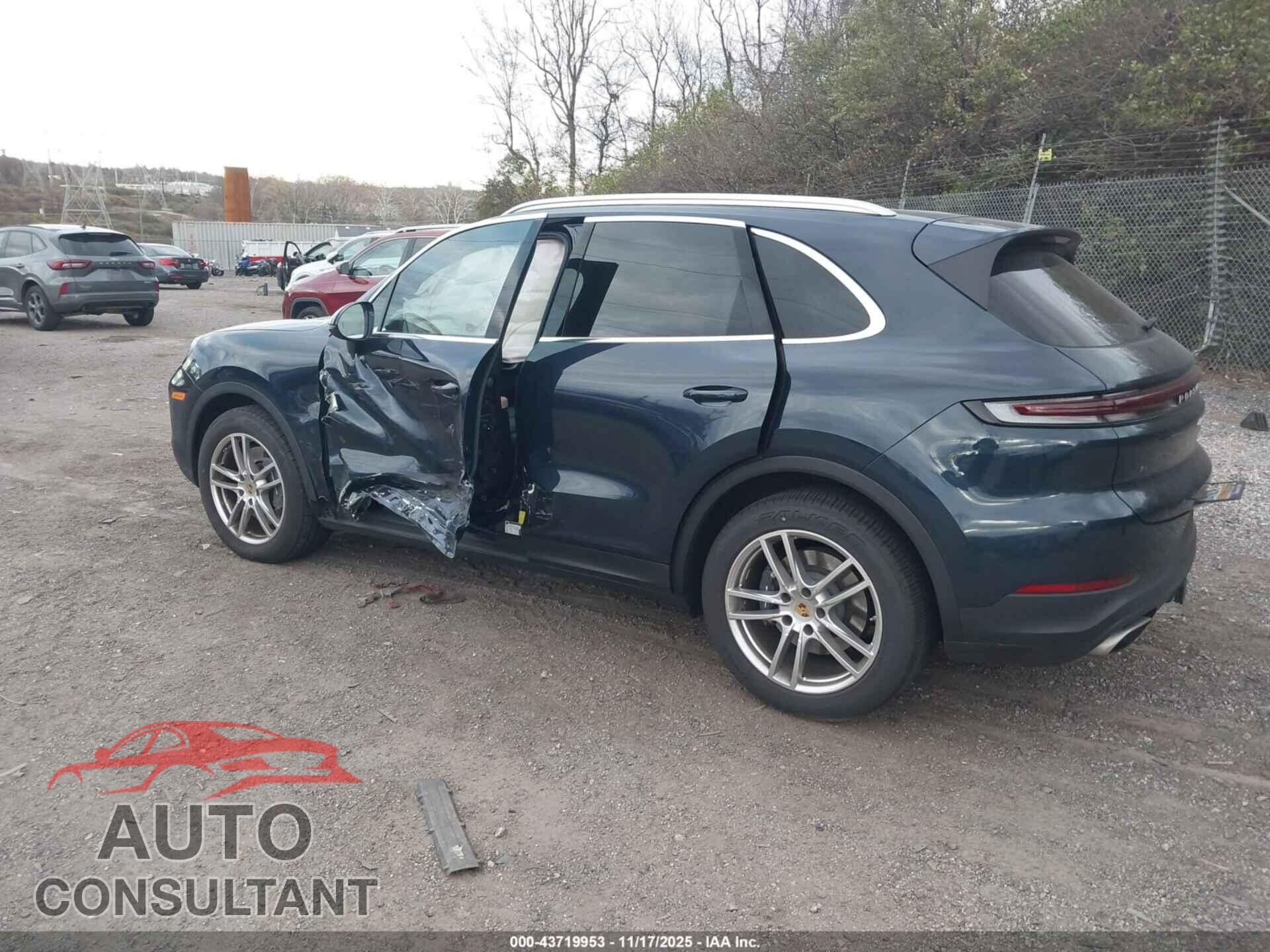 PORSCHE CAYENNE 2024 - WP1AA2AY5RDA01425