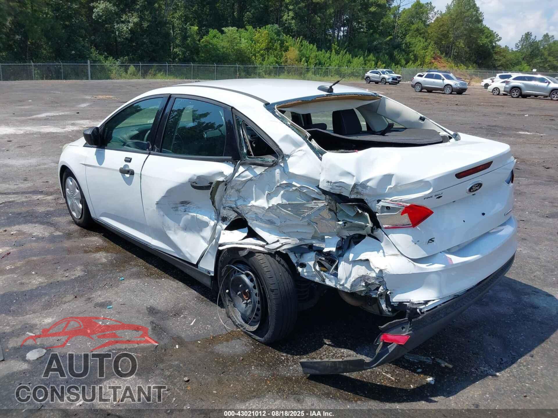 FORD FOCUS 2014 - 1FADP3E23EL387258
