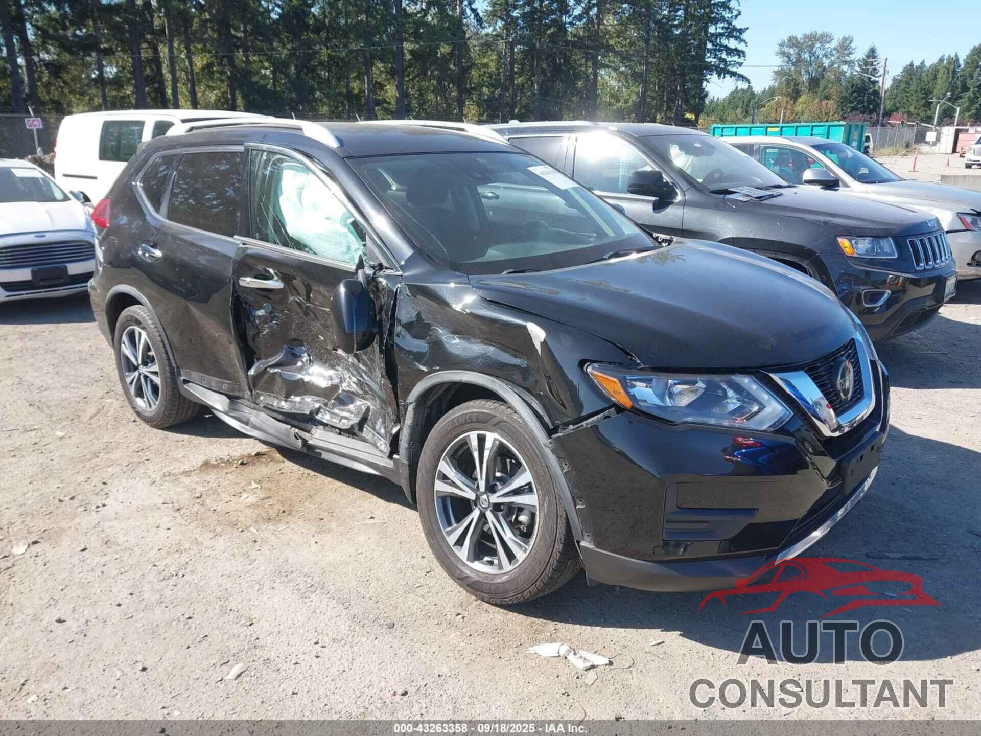 NISSAN ROGUE 2019 - JN8AT2MVXKW378120