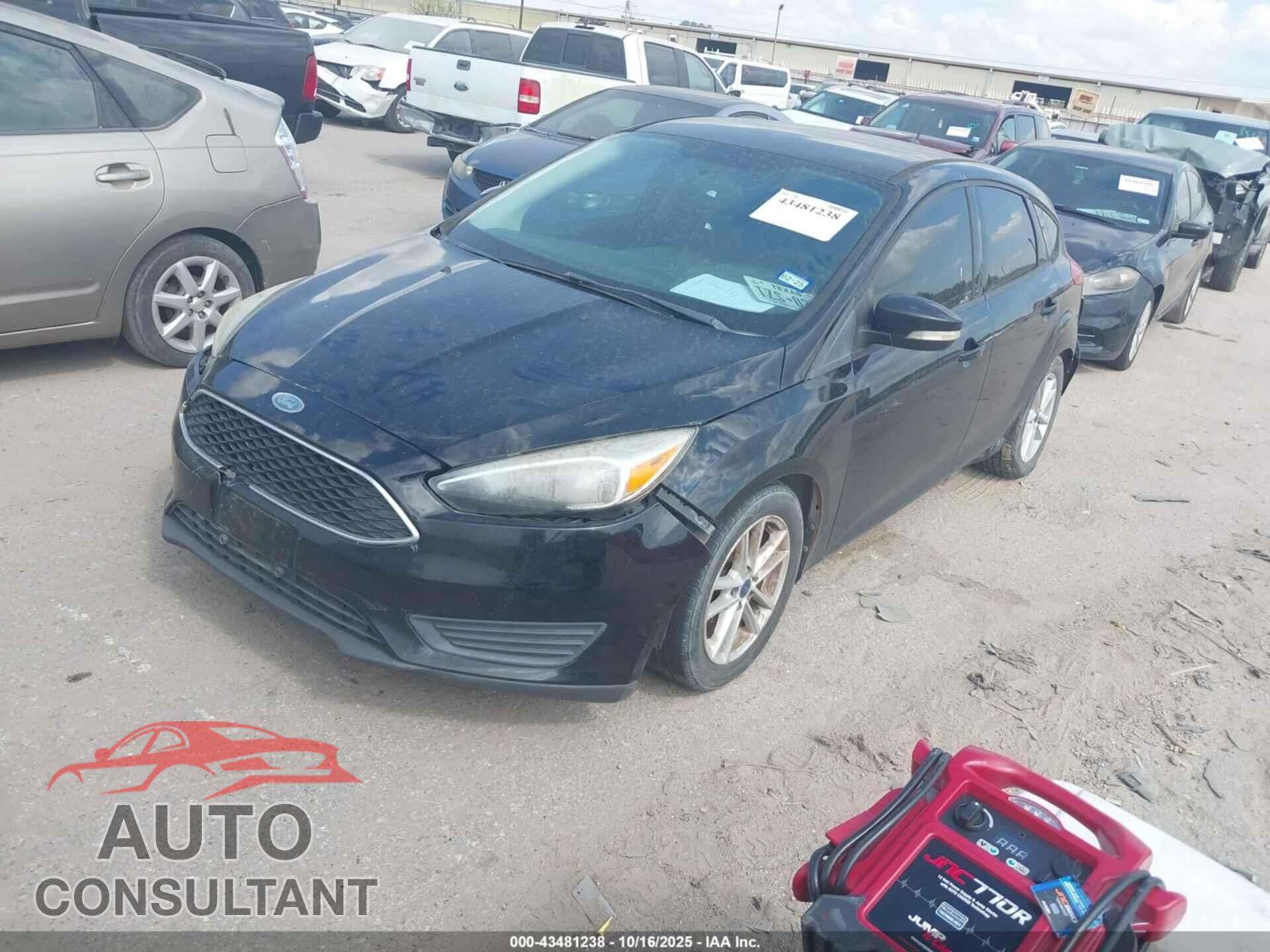 FORD FOCUS 2017 - 1FADP3K28HL267271