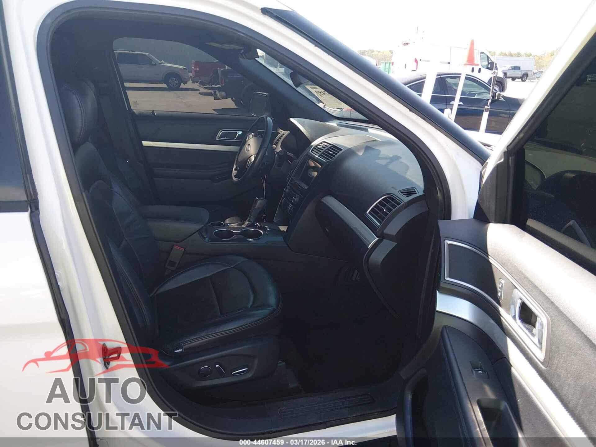 FORD EXPLORER 2017 - 1FM5K7DH5HGE32851