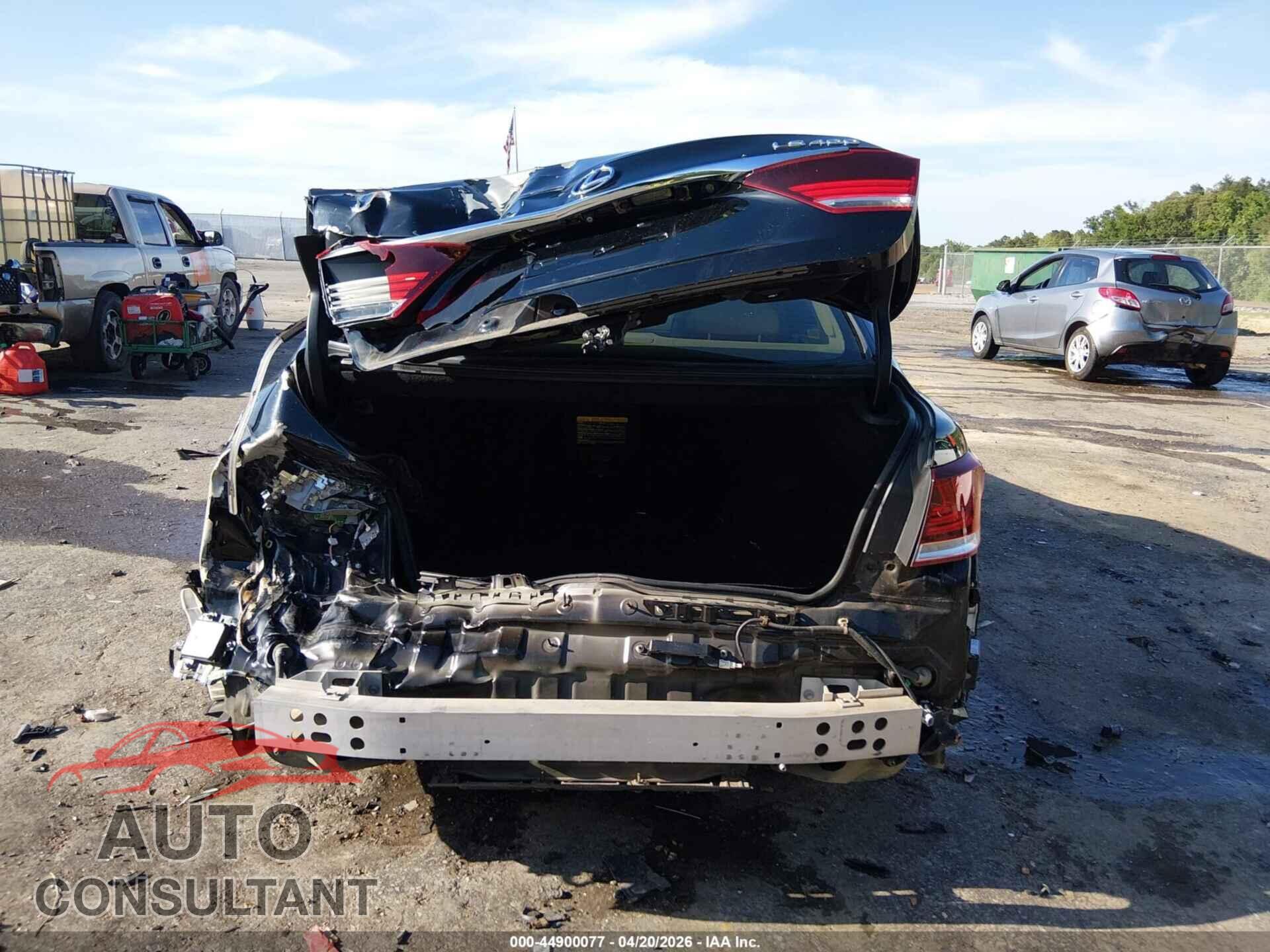 LEXUS LS 460 2015 - JTHBL5EF0F5136102