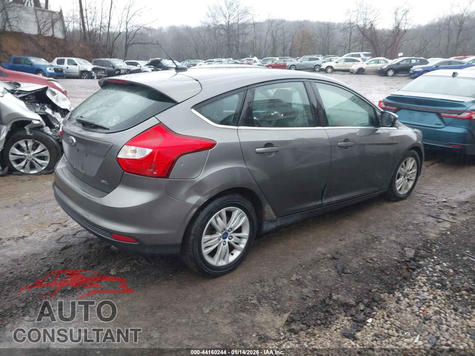 FORD FOCUS 2012 - 1FAHP3M23CL344409