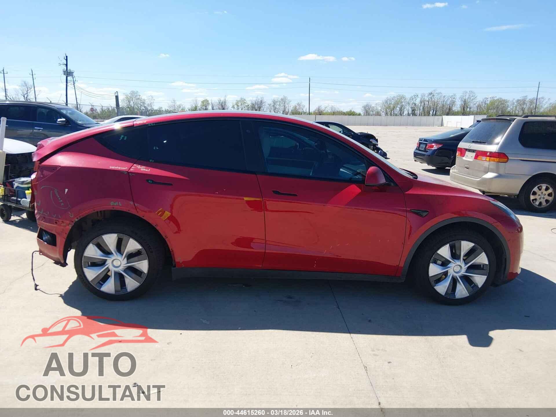 TESLA MODEL Y 2020 - 5YJYGDEE9LF044708