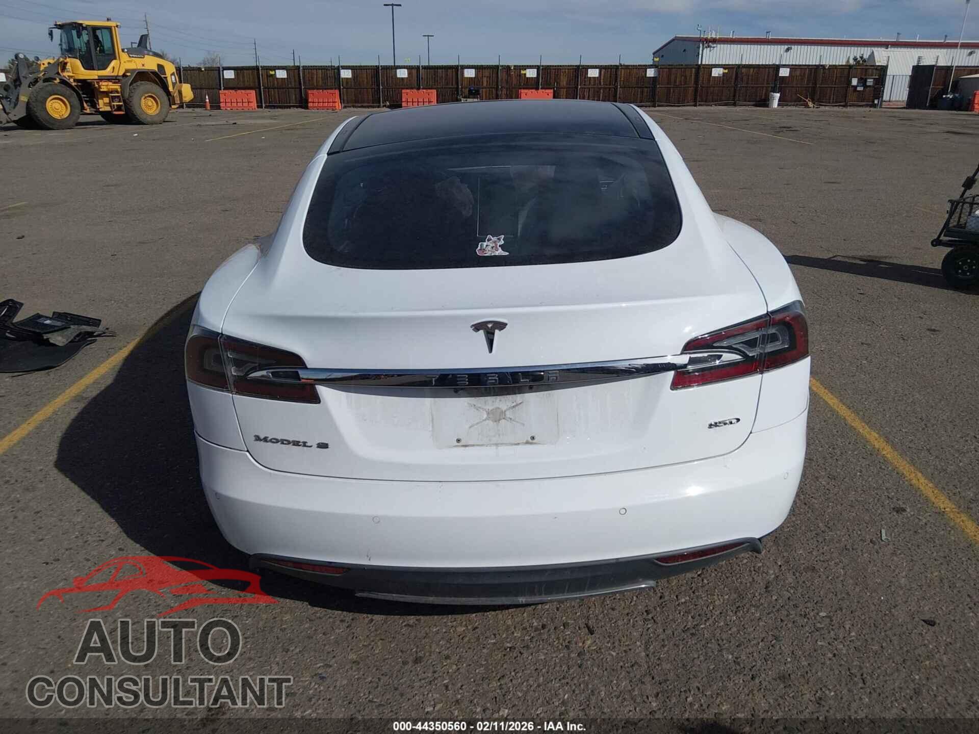 TESLA MODEL S 2015 - 5YJSA1E2XFF117939