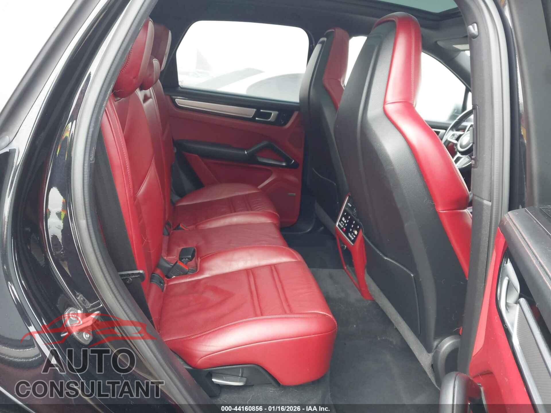 PORSCHE CAYENNE 2019 - WP1AA2AYXKDA03273